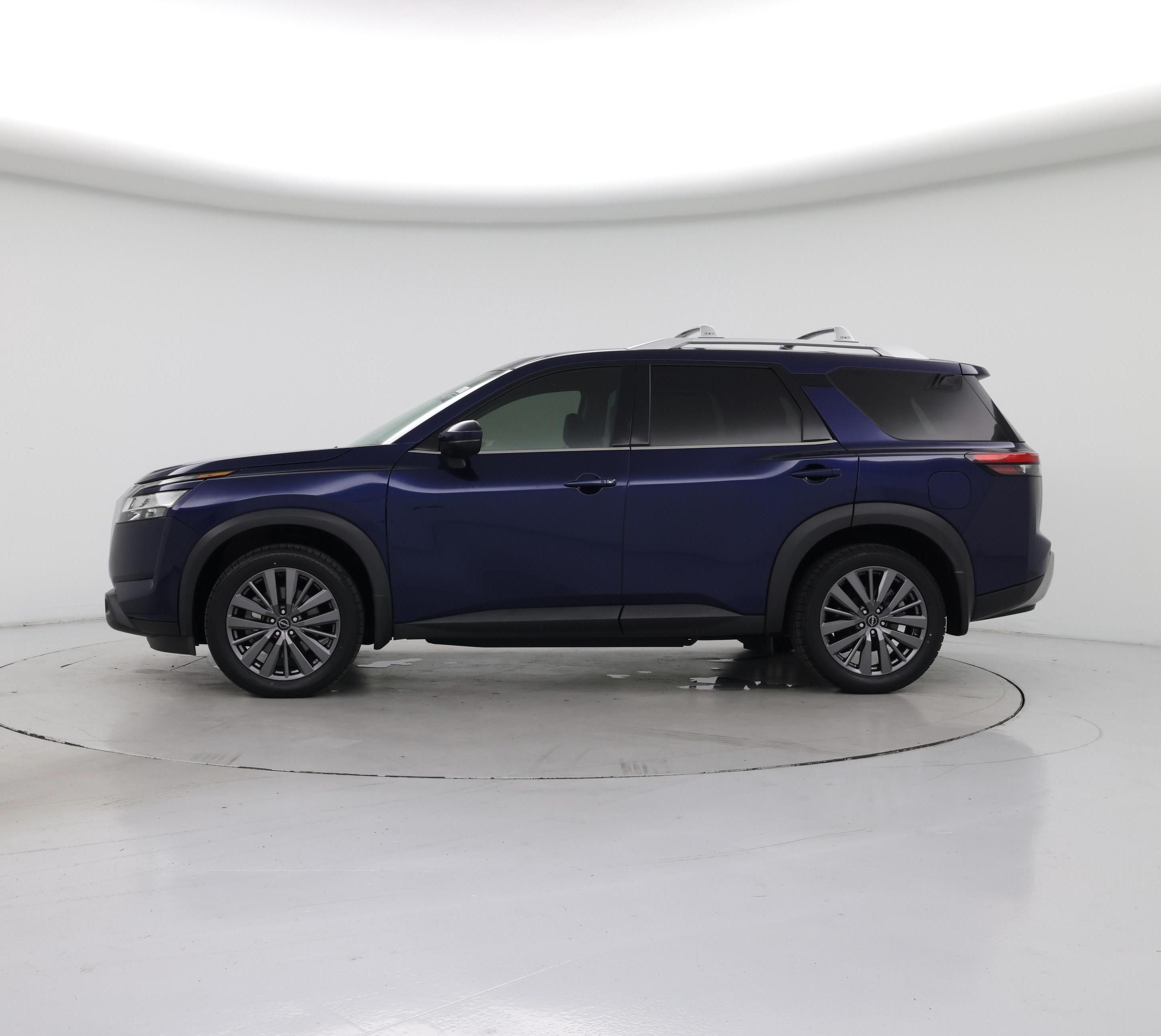 Thumbnail: 2022 Nissan Pathfinder - 3