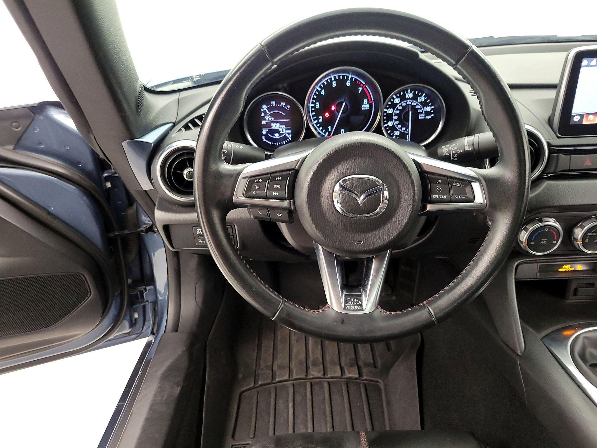 Thumbnail: 2016 Mazda MX-5 Miata - 10