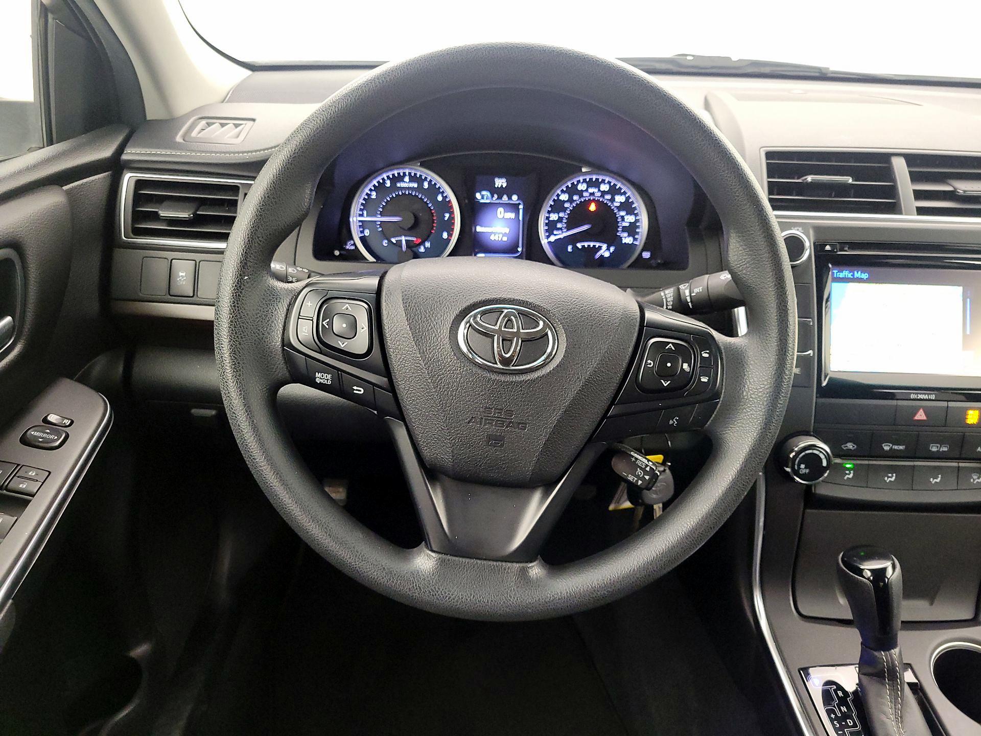 Thumbnail: 2017 Toyota Camry - 10