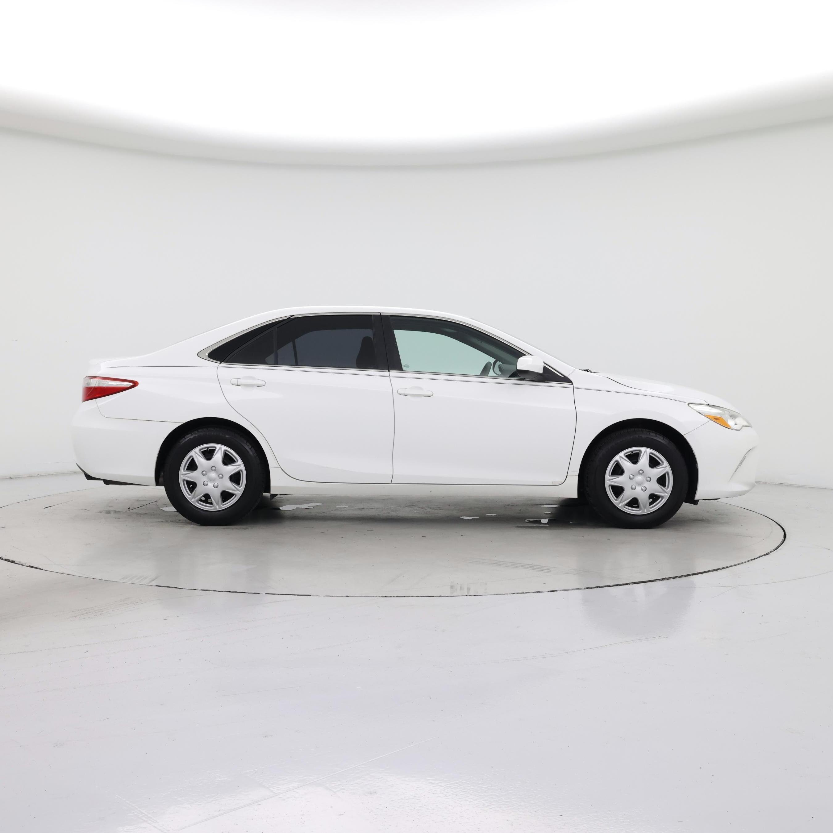 Thumbnail: 2017 Toyota Camry - 7