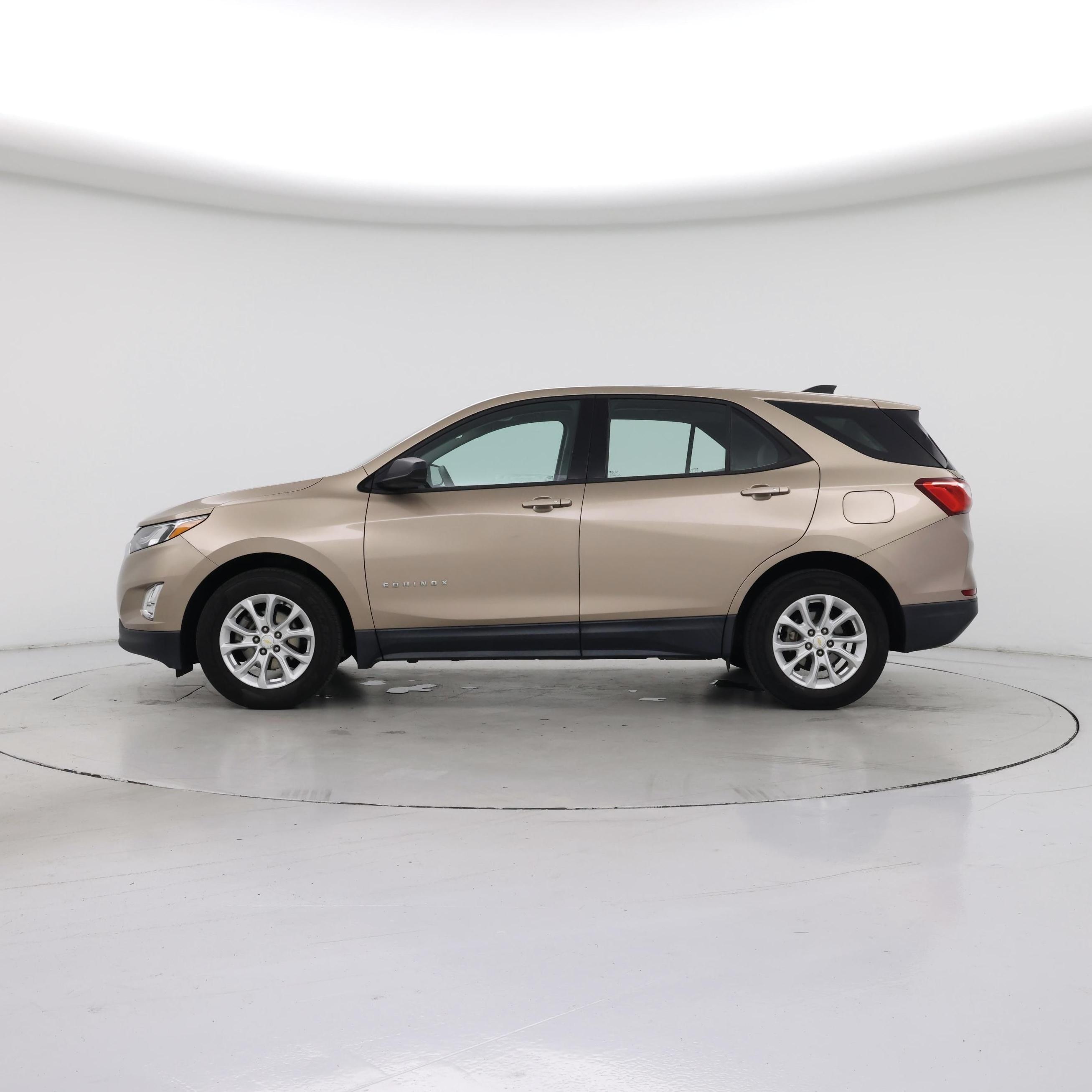 Thumbnail: 2019 Chevrolet Equinox - 3