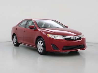 Red 2014 Toyota Camry LE
