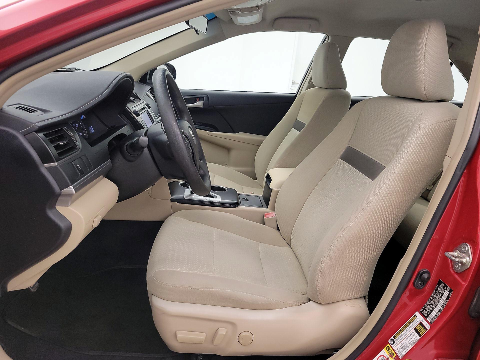 Thumbnail: 2014 Toyota Camry - 11