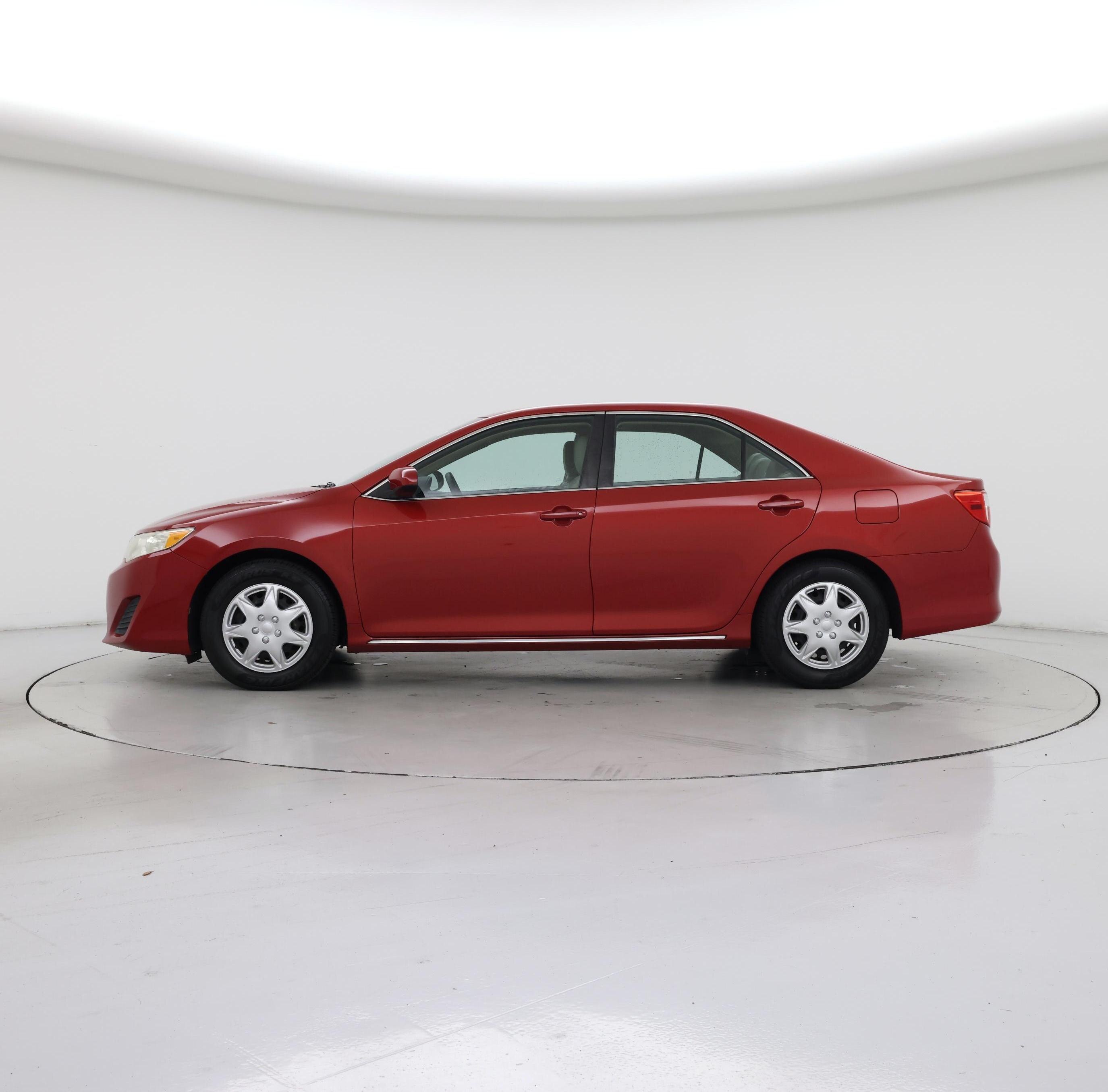 Thumbnail: 2014 Toyota Camry - 3