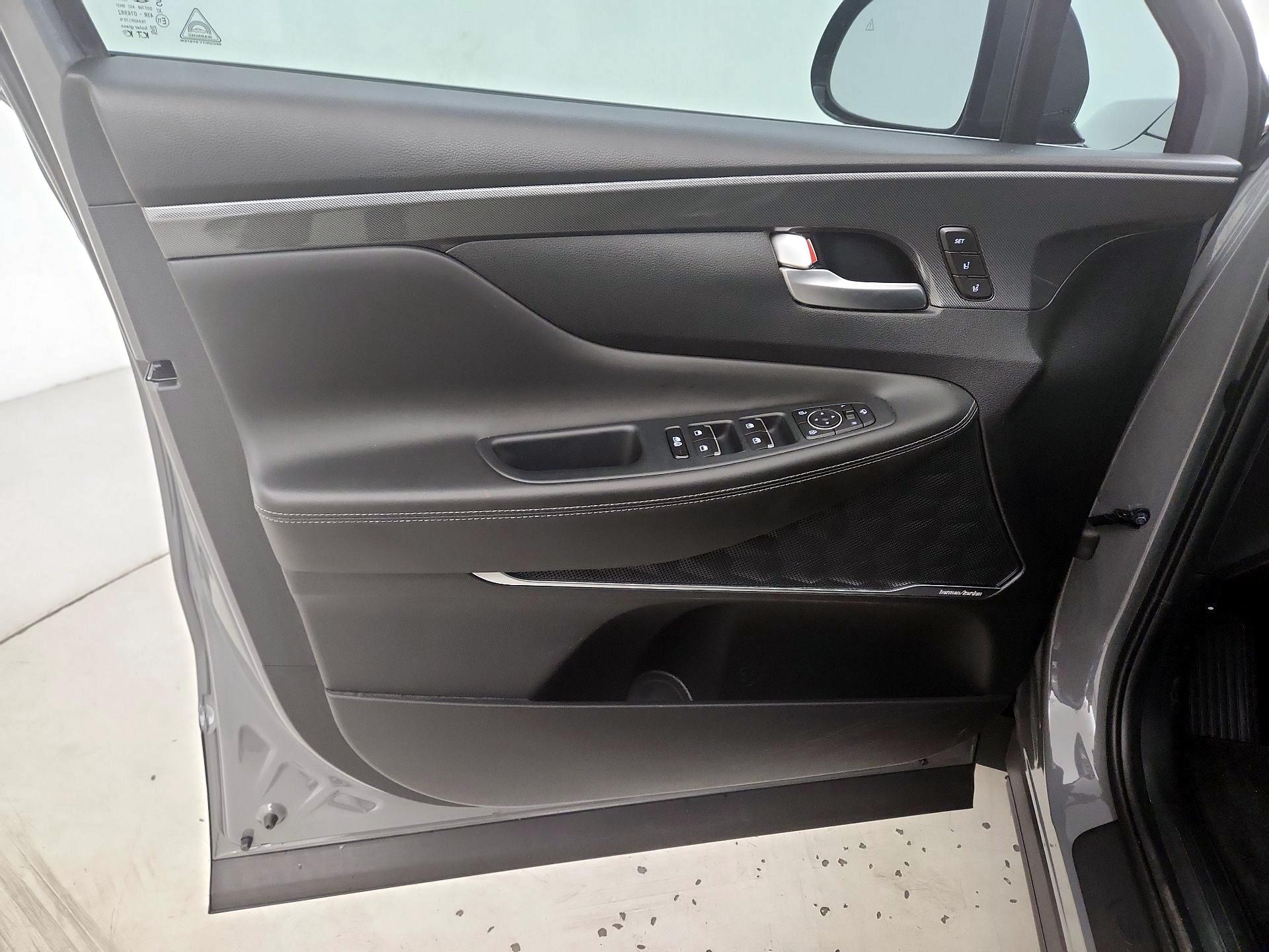 Thumbnail: 2023 Hyundai Santa Fe - 12