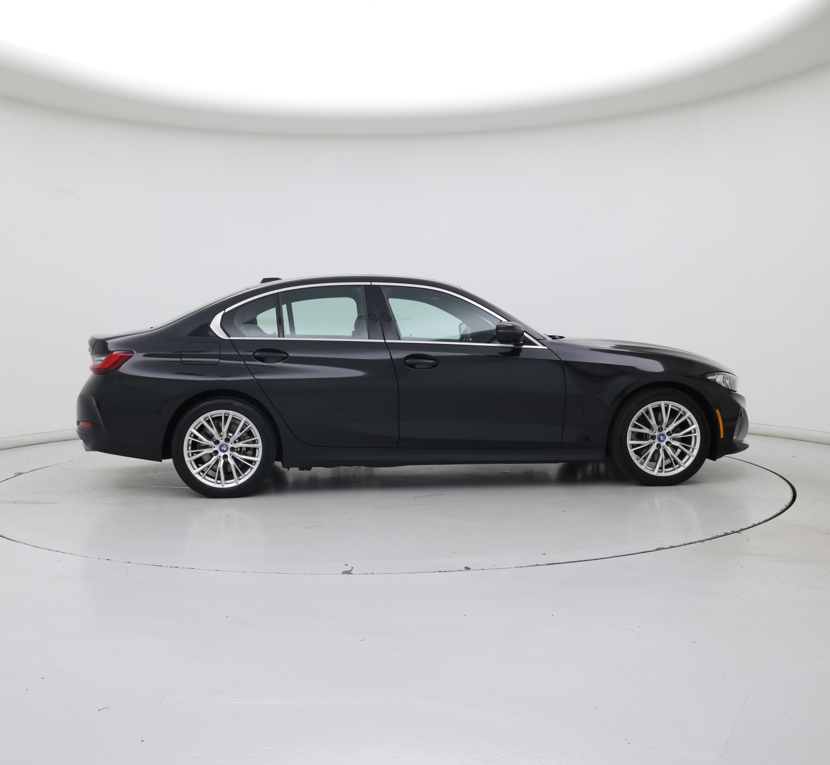 Thumbnail: 2024 BMW 3 Series - 7