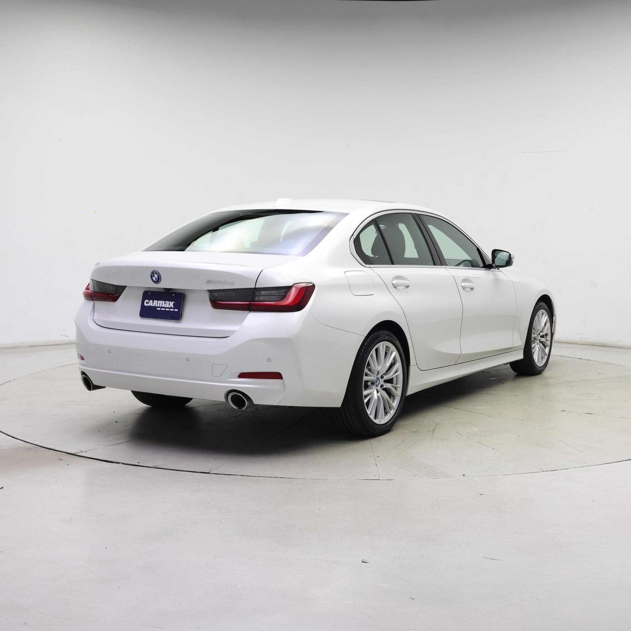 Thumbnail: 2024 BMW 3 Series - 8