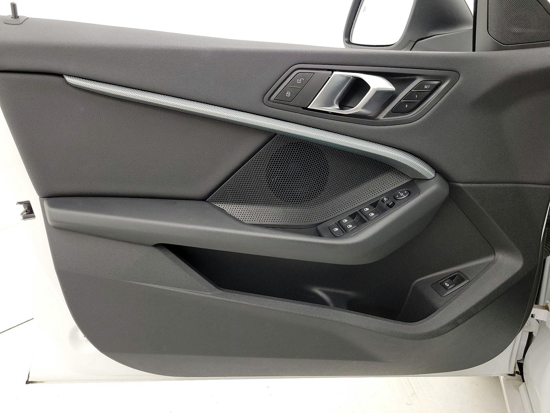 Thumbnail: 2024 BMW 2 Series - 12