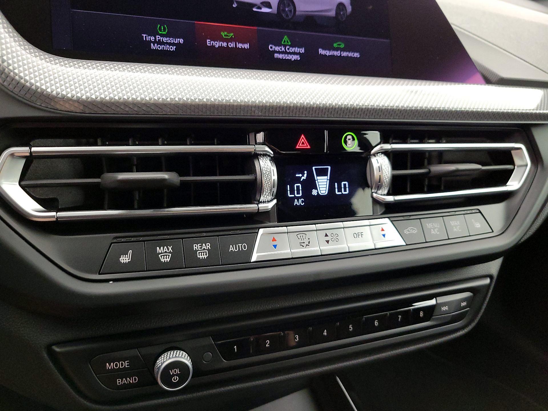 Thumbnail: 2024 BMW 2 Series - 17