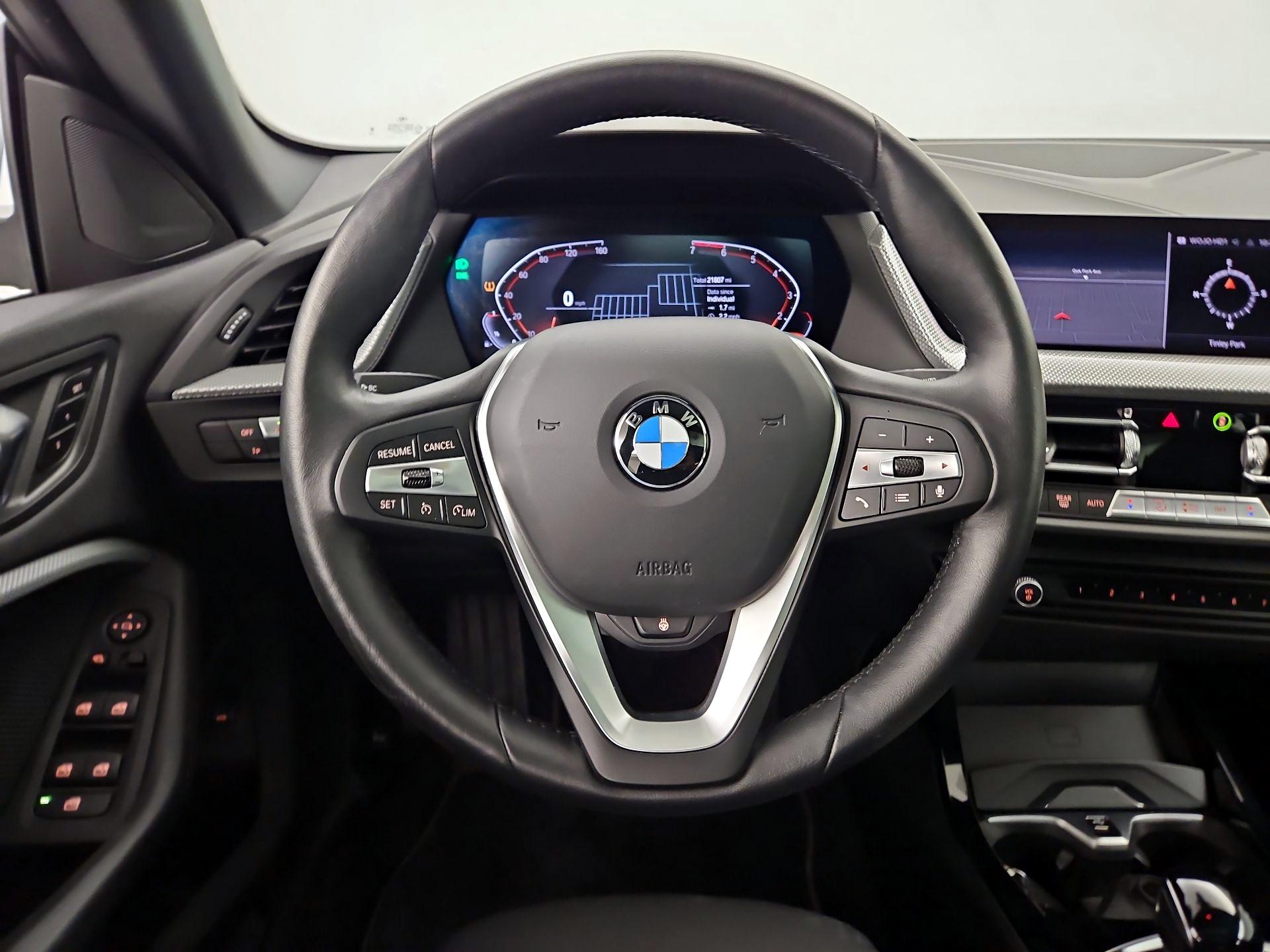 Thumbnail: 2024 BMW 2 Series - 10