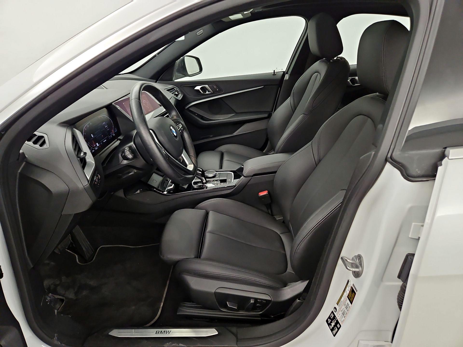 Thumbnail: 2024 BMW 2 Series - 11