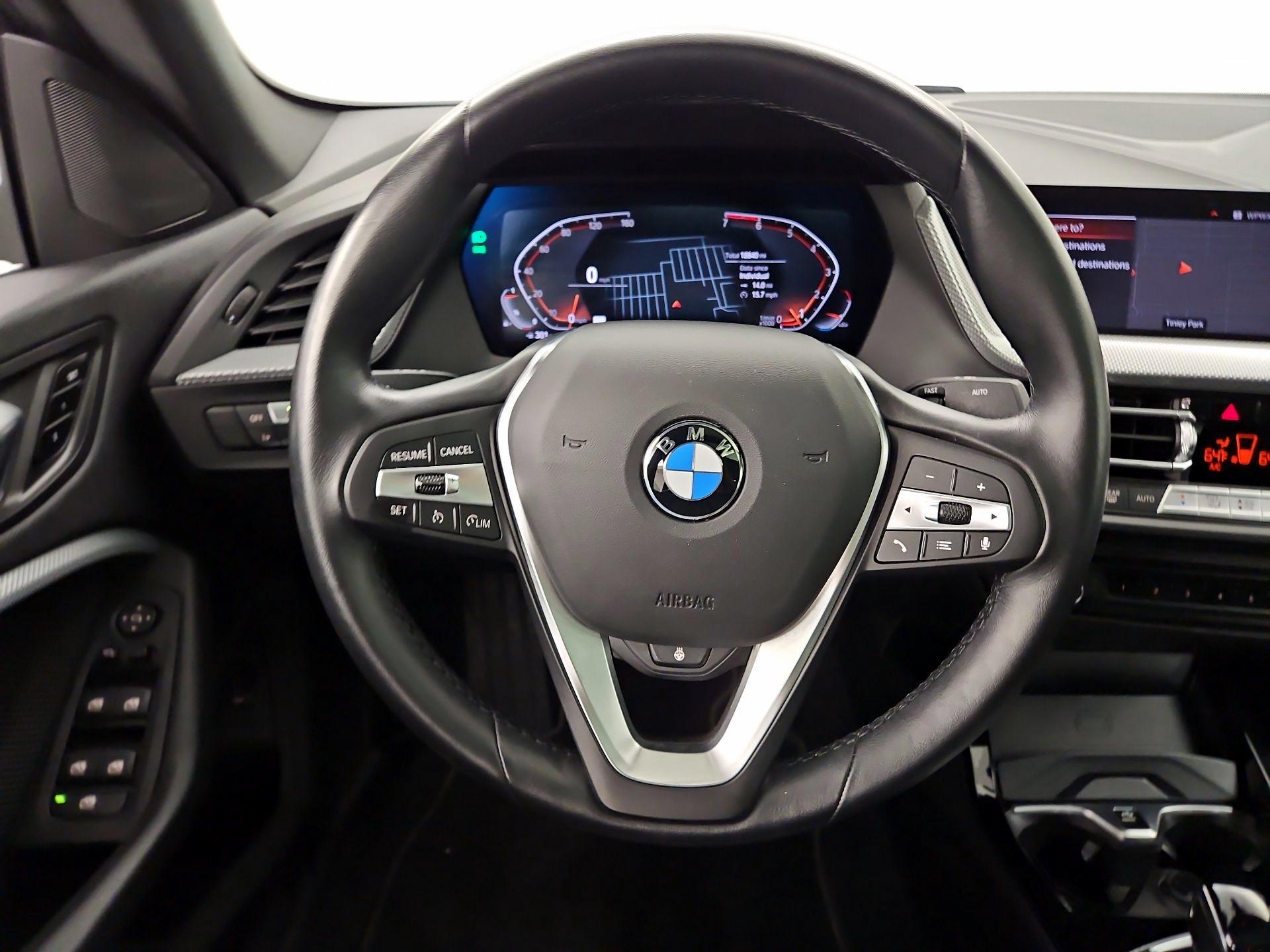 Thumbnail: 2024 BMW 2 Series - 10