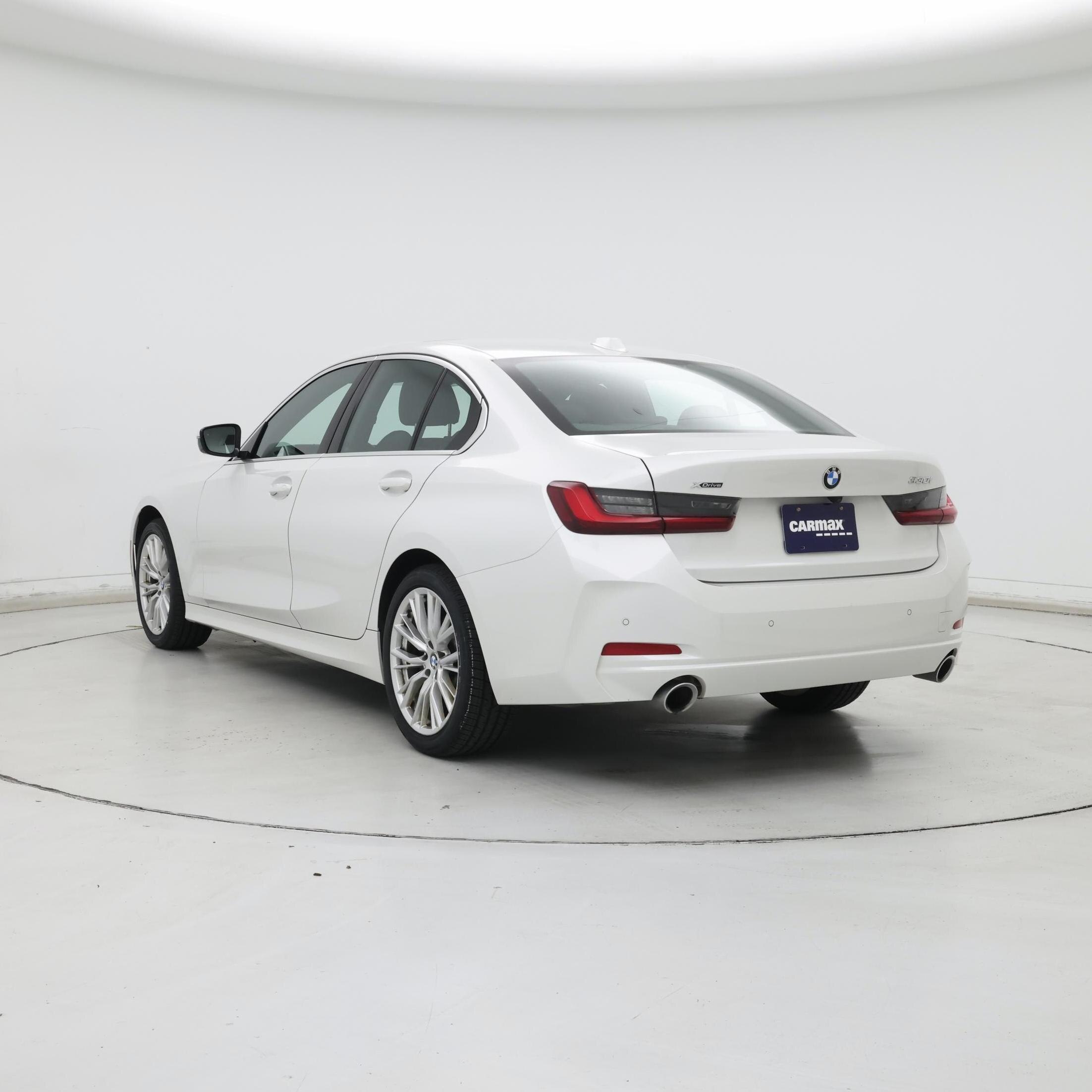 Thumbnail: 2024 BMW 3 Series - 2