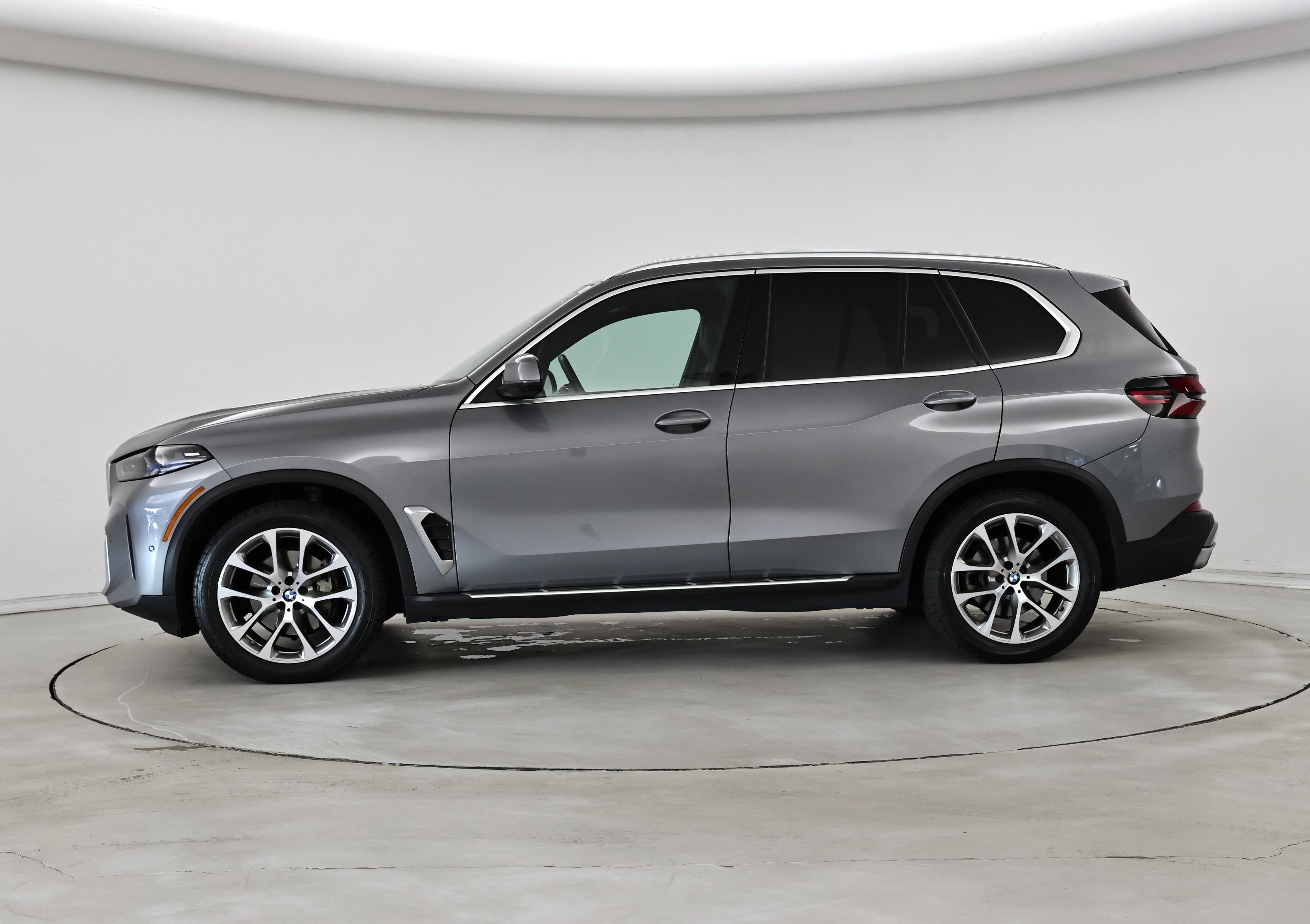 Thumbnail: 2024 BMW X5 - 3