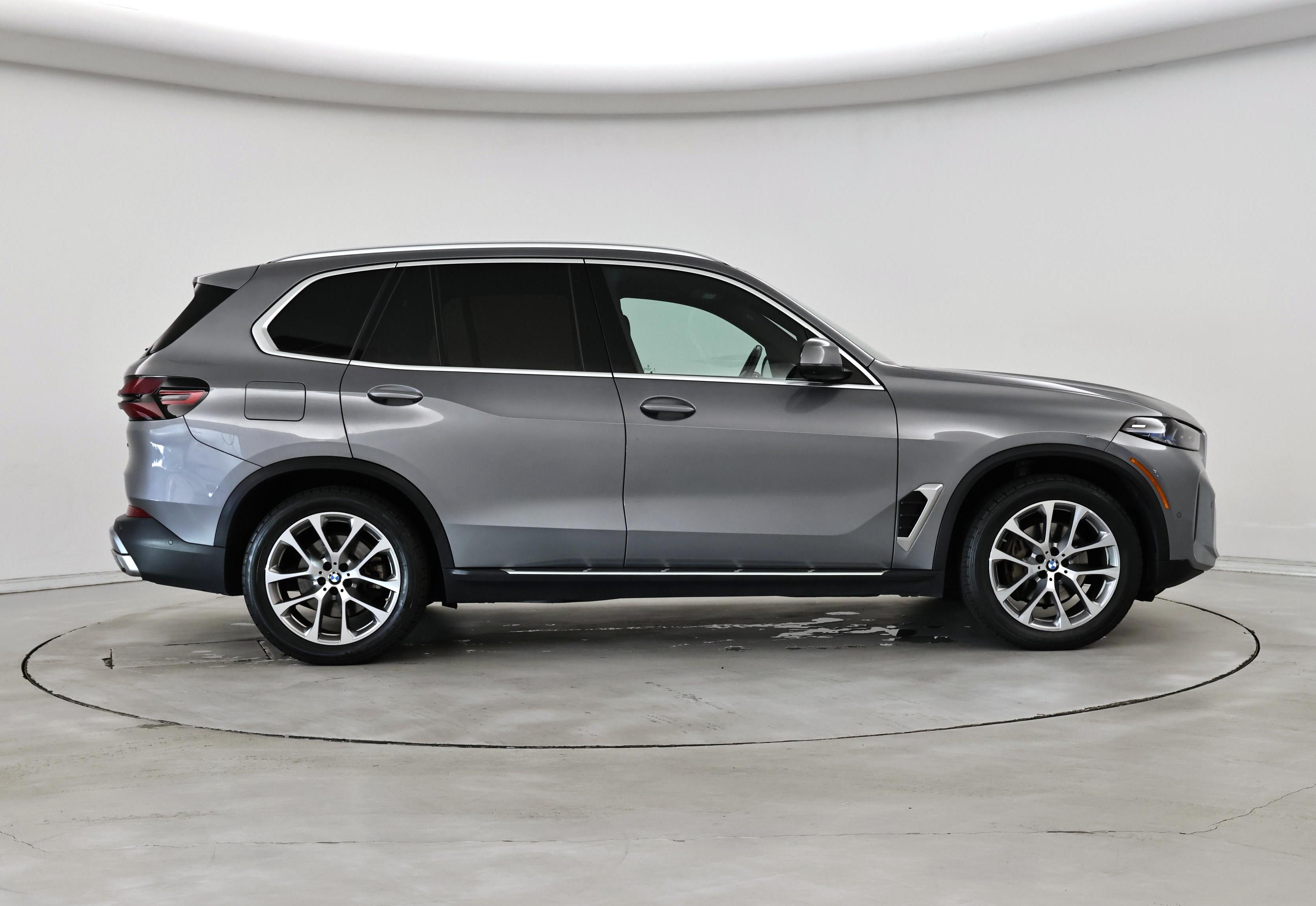 Thumbnail: 2024 BMW X5 - 7