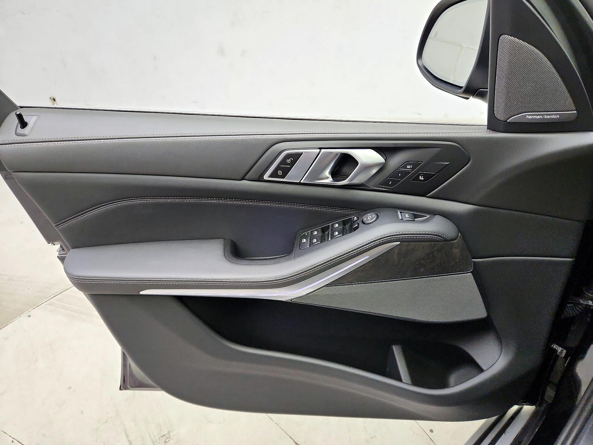 Thumbnail: 2024 BMW X5 - 12