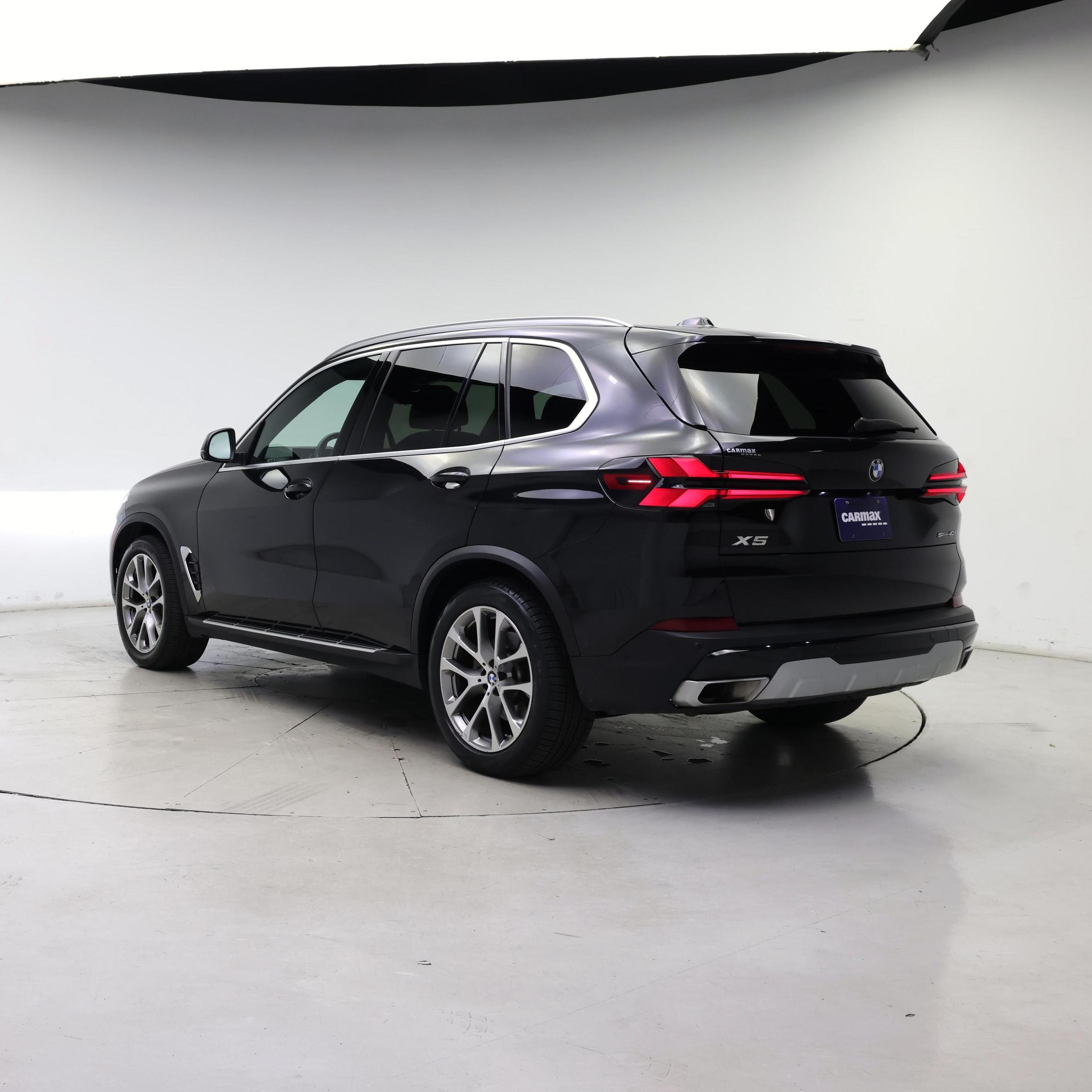 Thumbnail: 2024 BMW X5 - 2