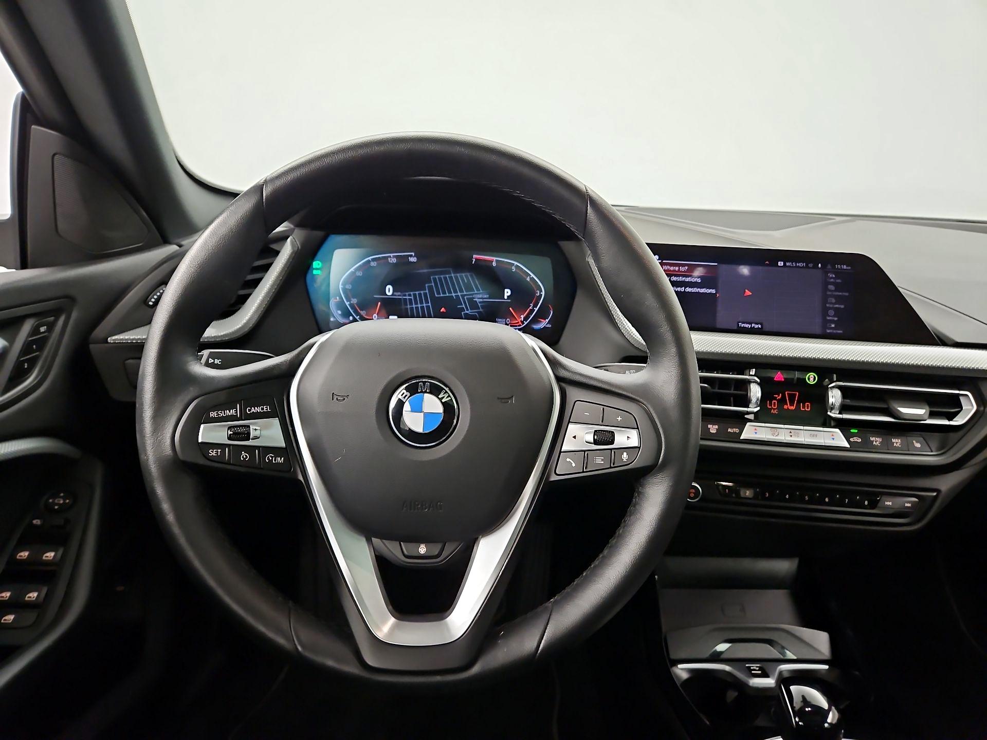 Thumbnail: 2024 BMW 2 Series - 10