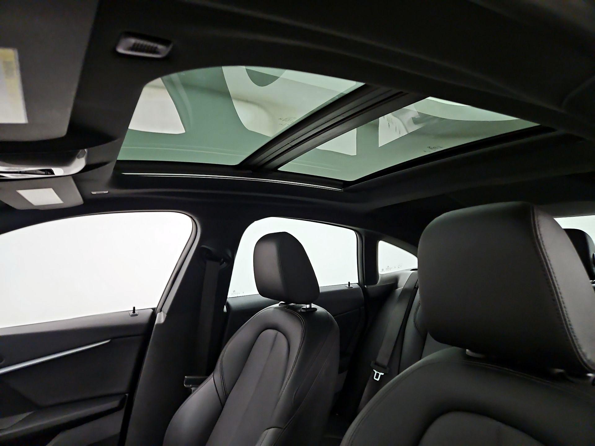 Thumbnail: 2024 BMW 2 Series - 20