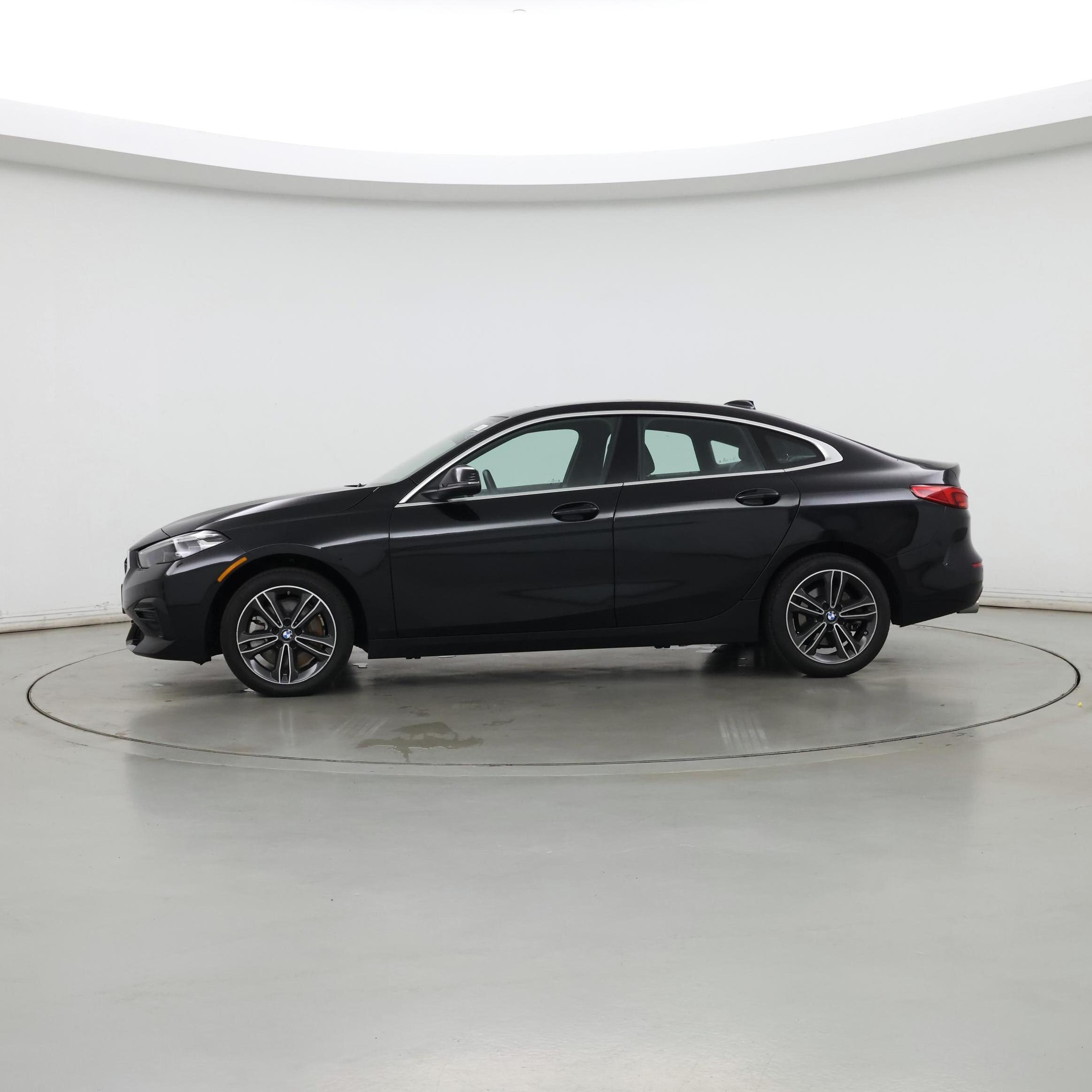 Thumbnail: 2024 BMW 2 Series - 3