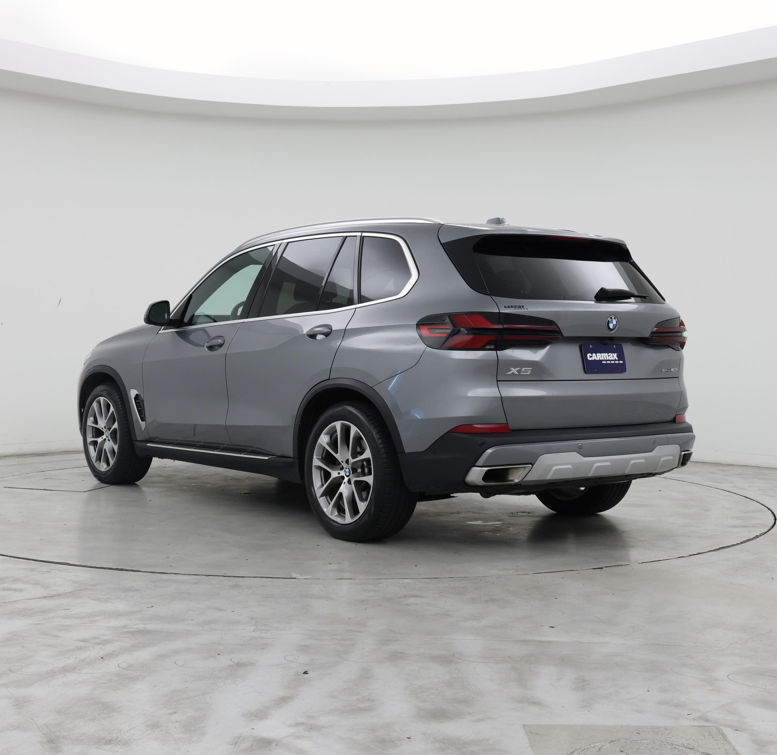Thumbnail: 2024 BMW X5 - 2