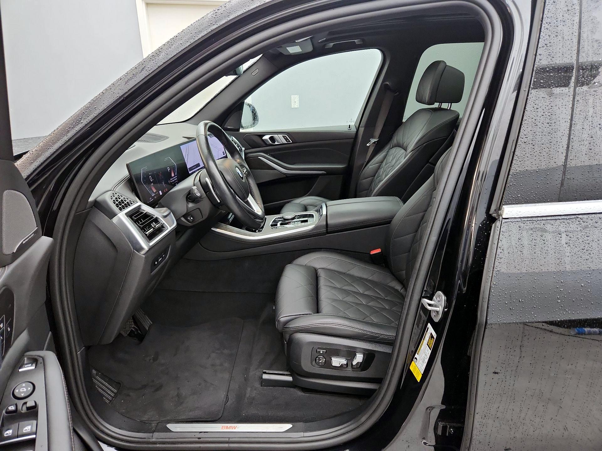 Thumbnail: 2024 BMW X5 - 11