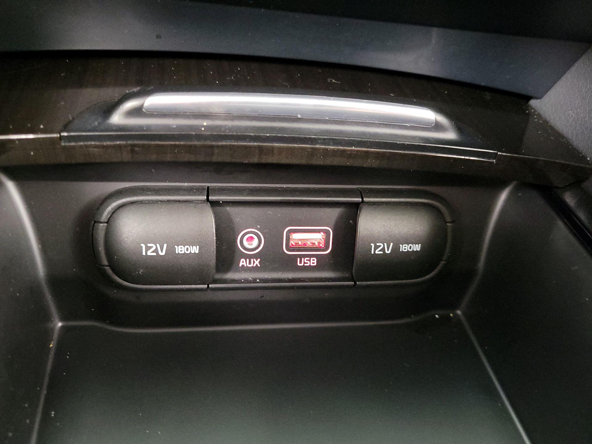 Thumbnail: 2019 Kia Optima - 19