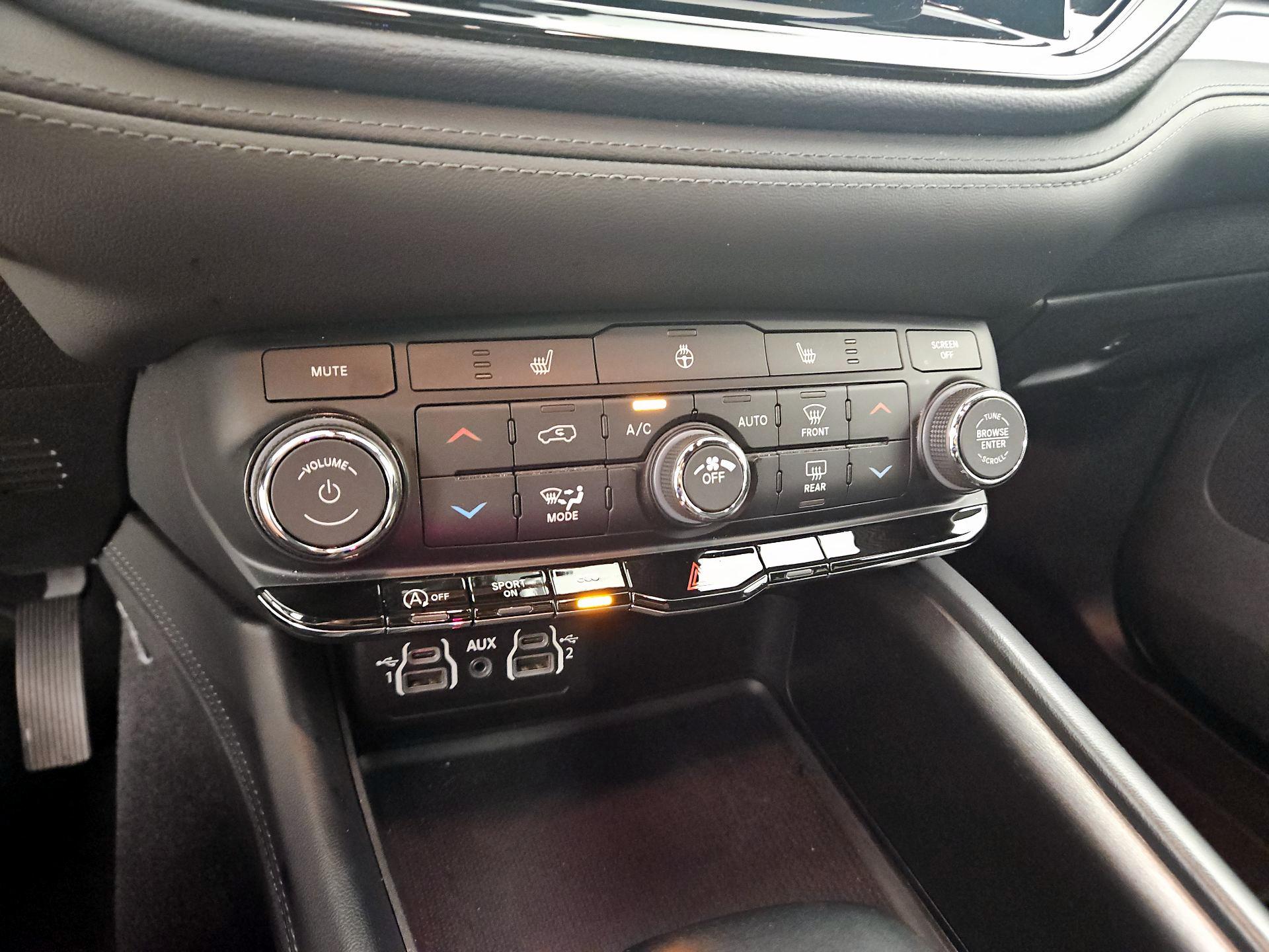 Thumbnail: 2023 Dodge Durango - 16