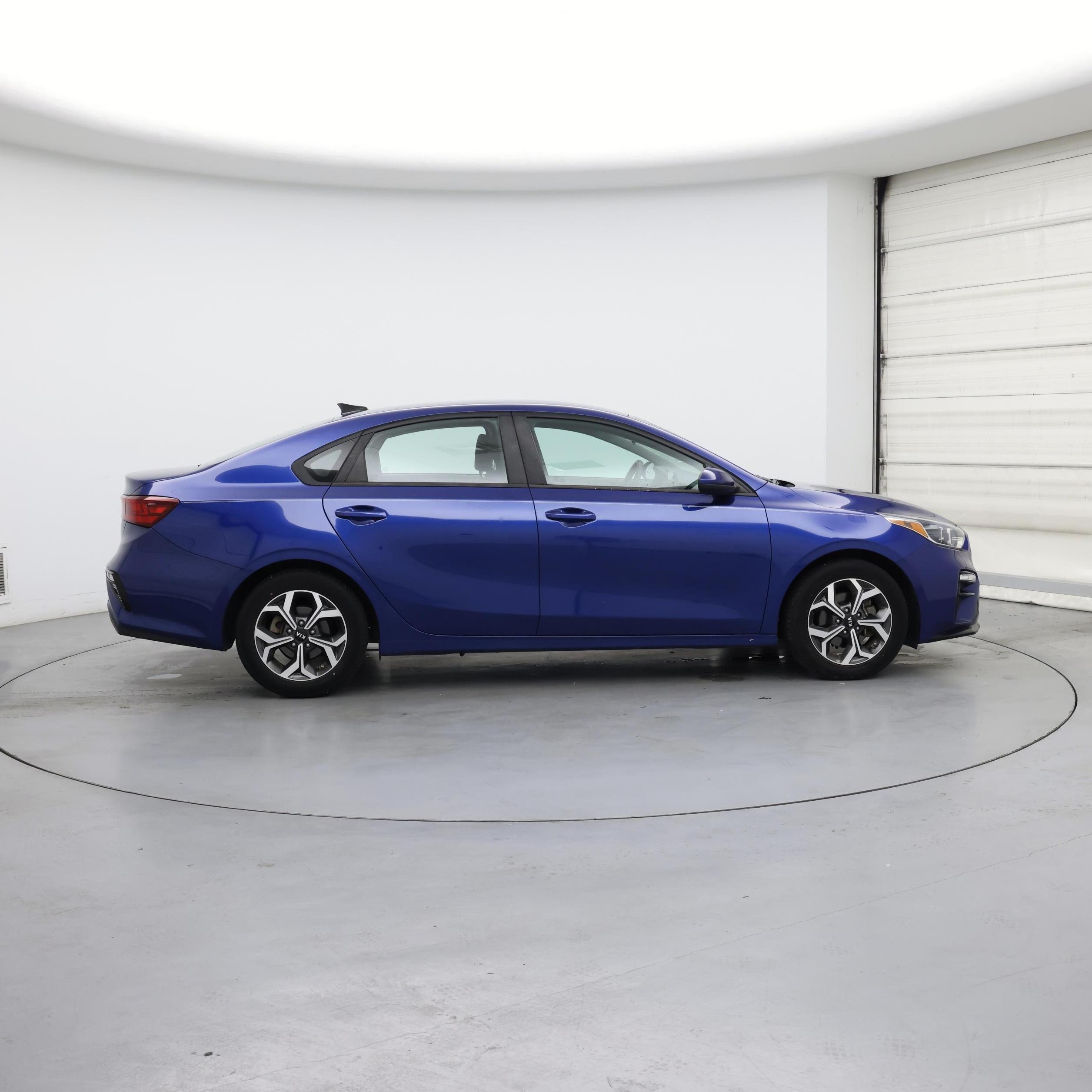 Thumbnail: 2020 Kia Forte - 7