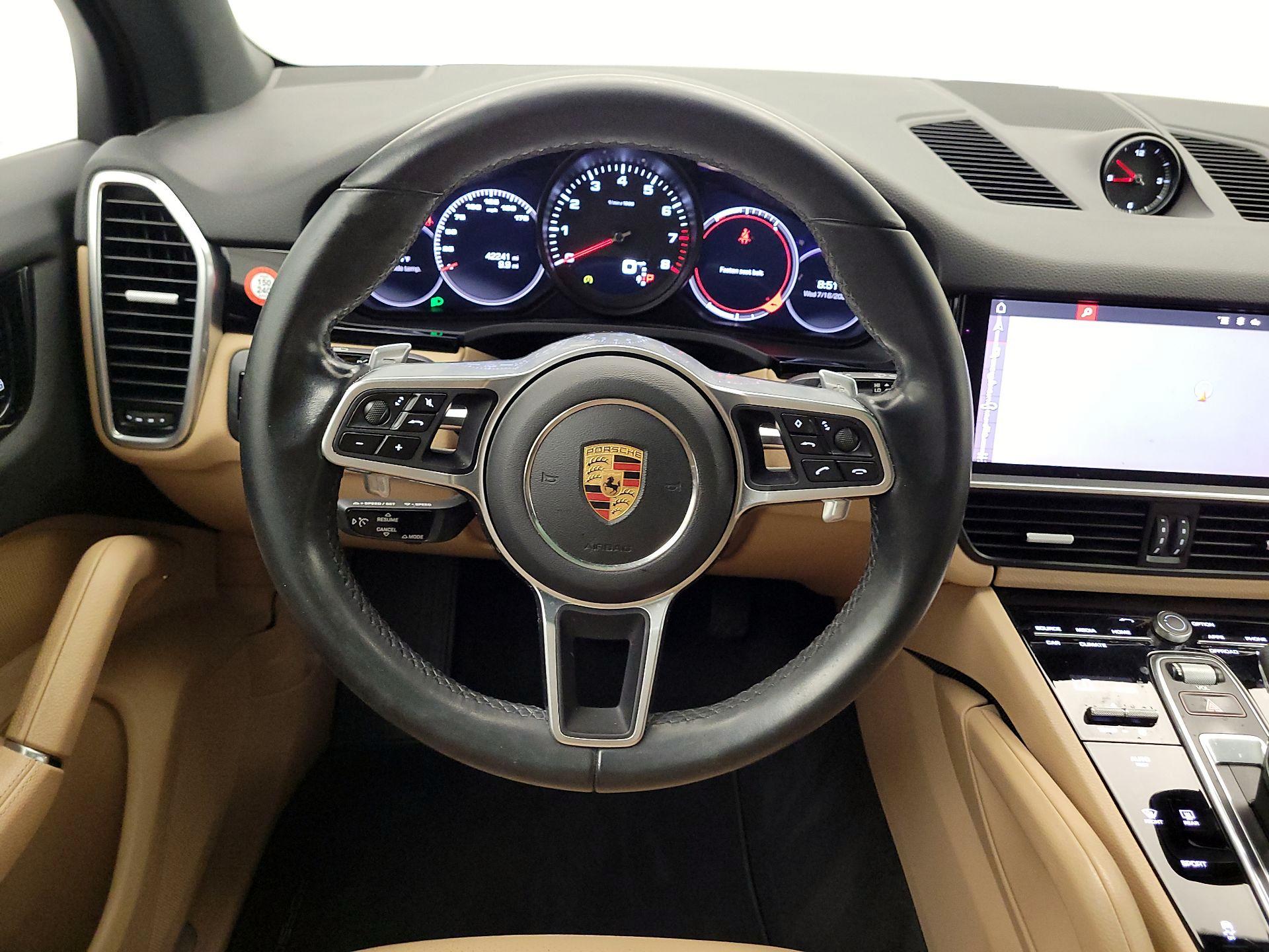 Thumbnail: 2020 Porsche Cayenne - 10