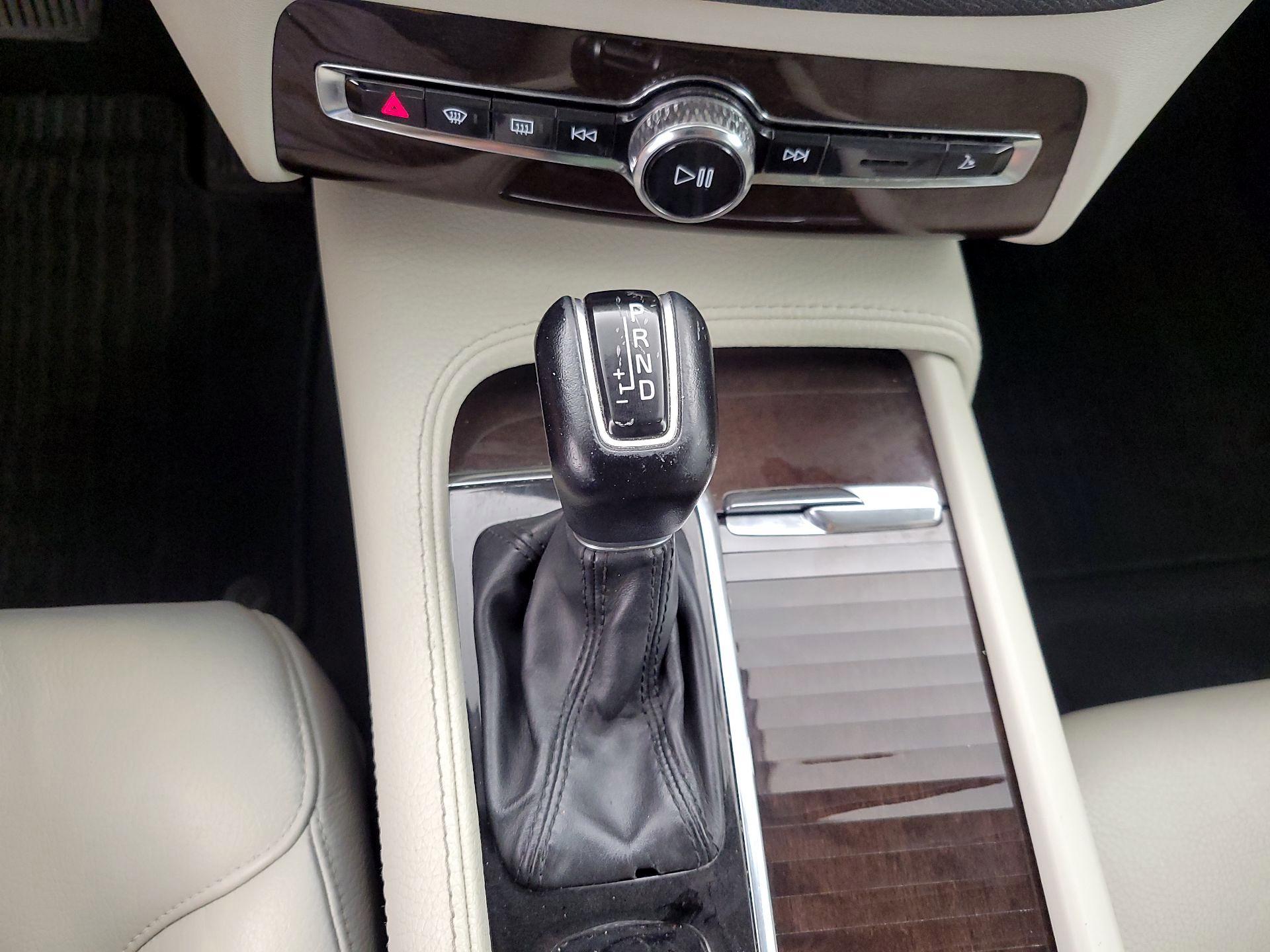 Thumbnail: 2018 Volvo XC90 - 18