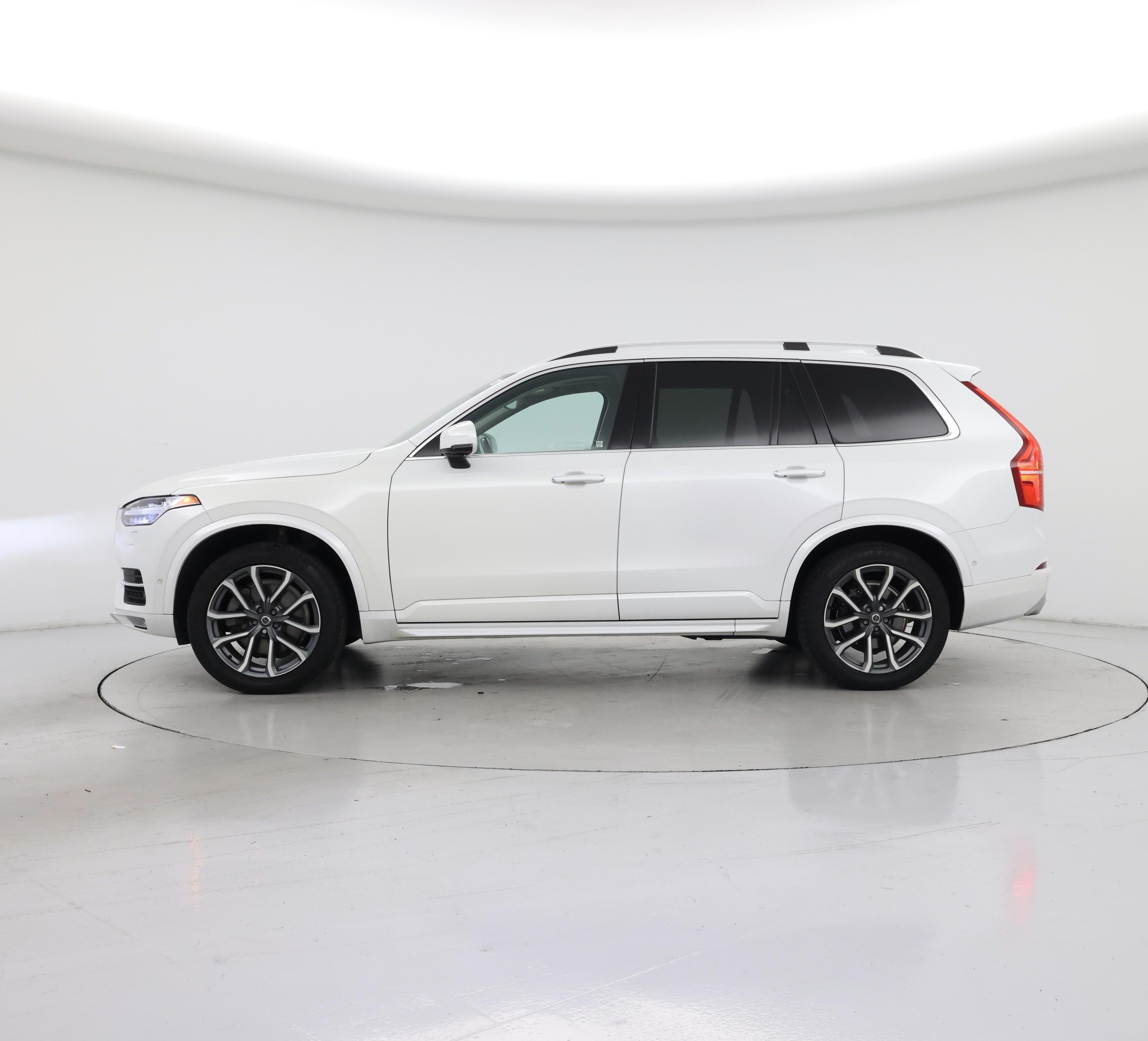 Thumbnail: 2018 Volvo XC90 - 3