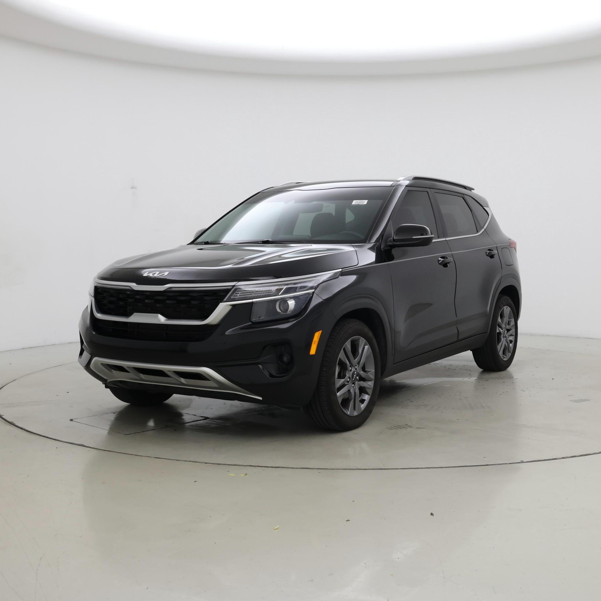 Thumbnail: 2022 Kia Seltos - 4