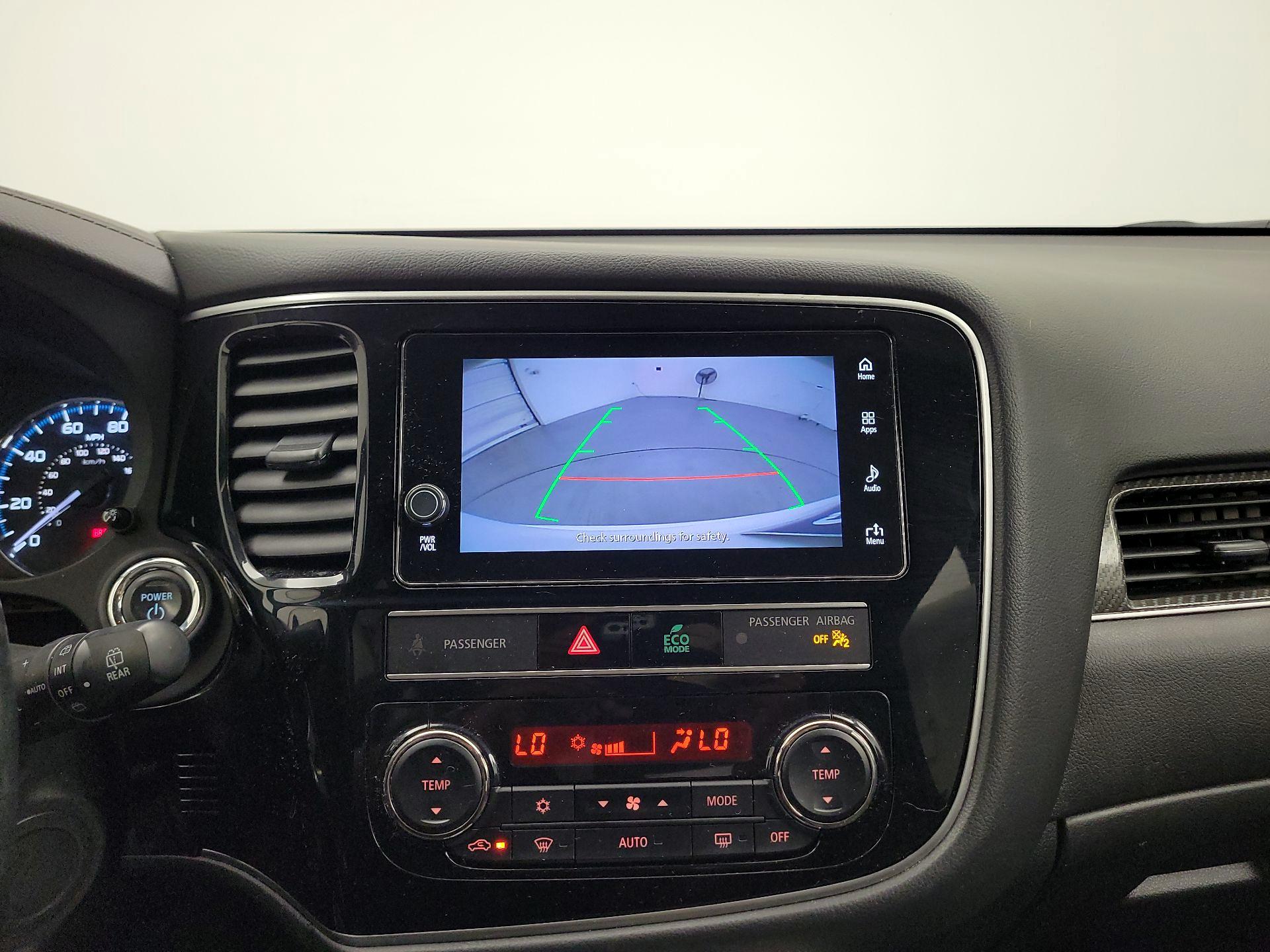 Thumbnail: 2019 Mitsubishi Outlander - 14