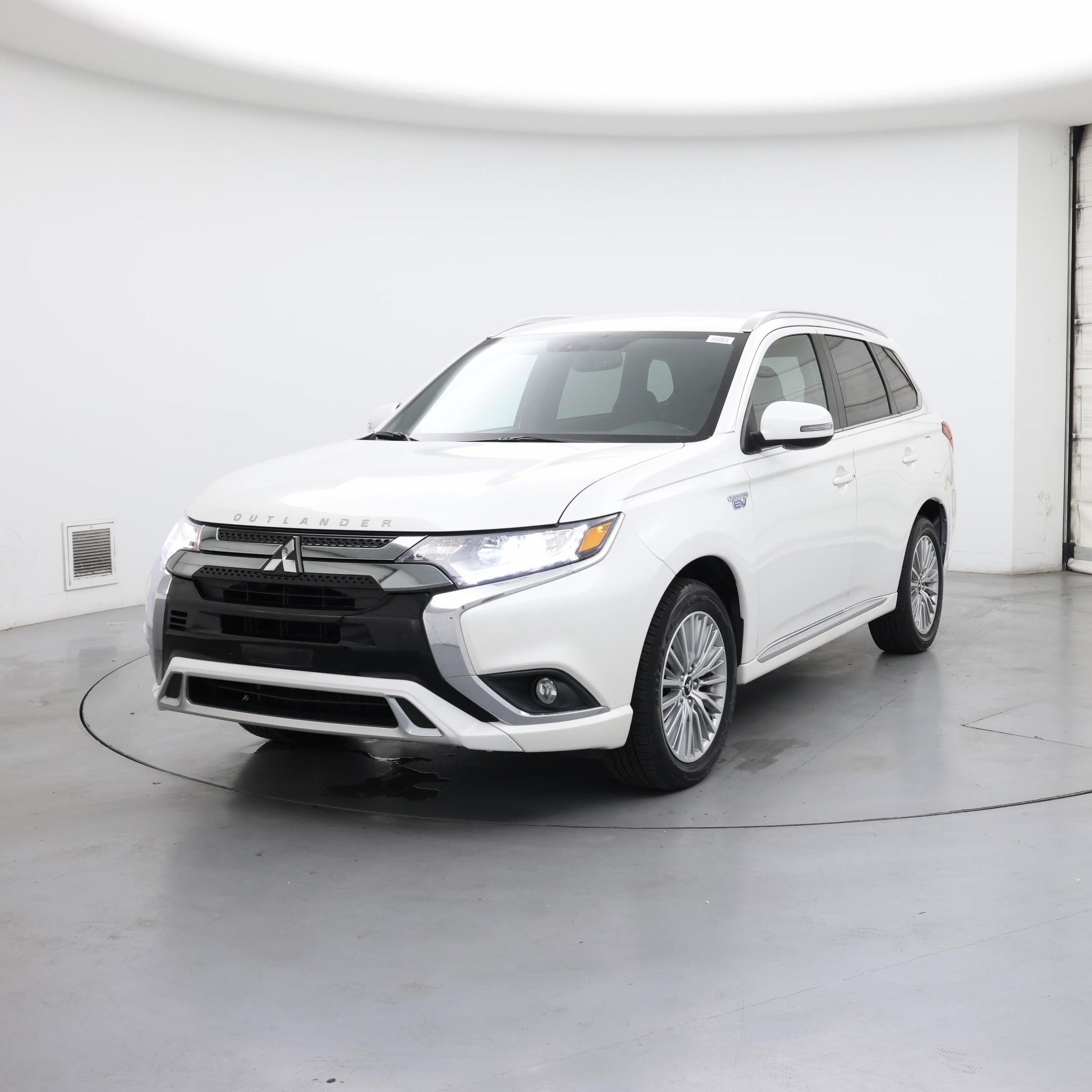 Thumbnail: 2019 Mitsubishi Outlander - 4