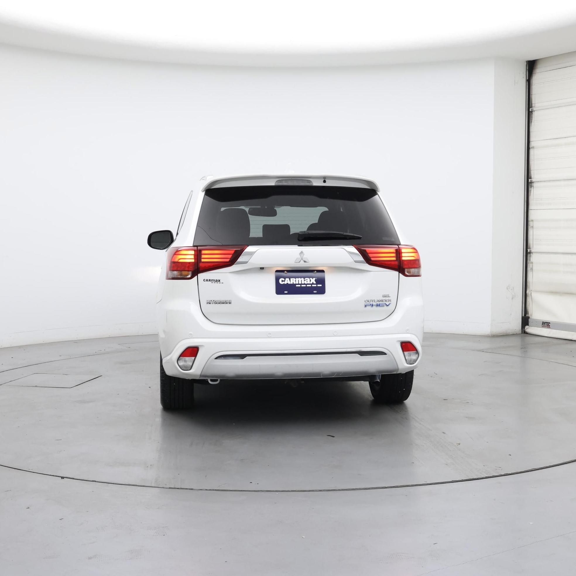 Thumbnail: 2019 Mitsubishi Outlander - 6