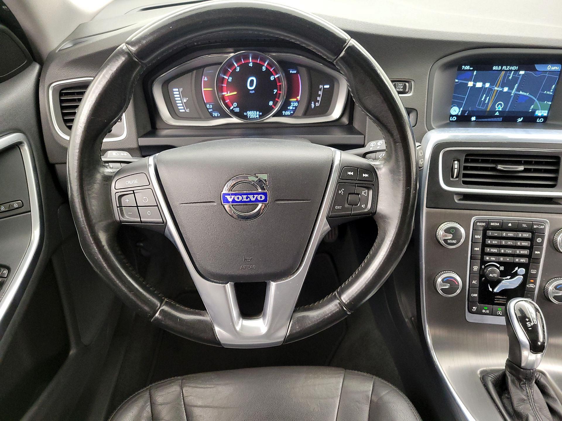 Thumbnail: 2015 Volvo V60 - 10