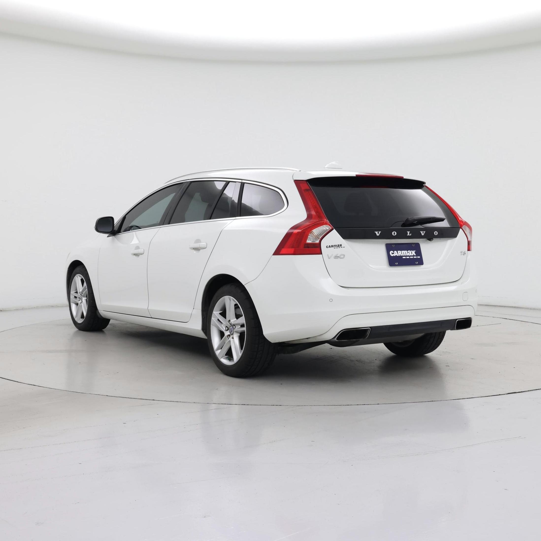 Thumbnail: 2015 Volvo V60 - 2
