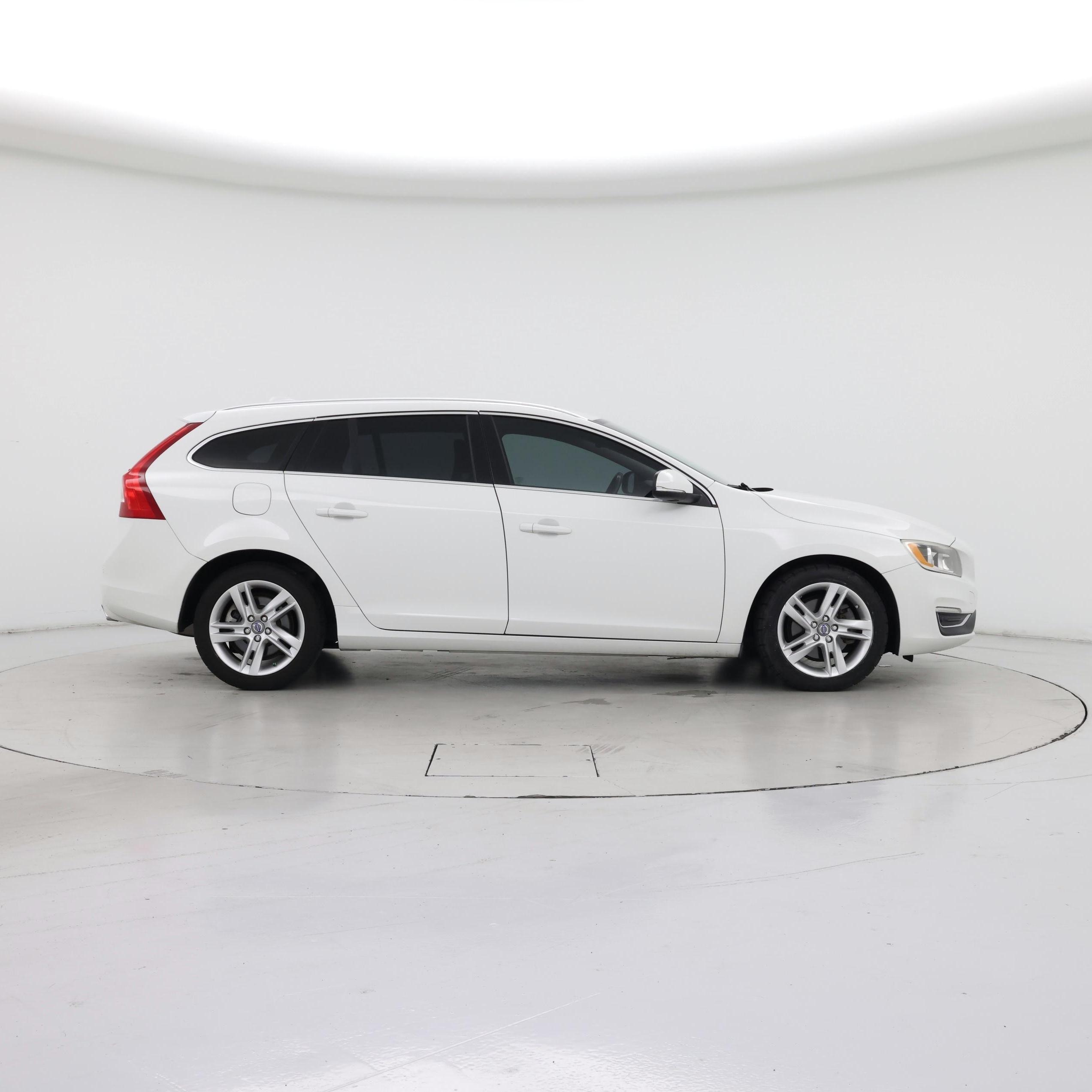 Thumbnail: 2015 Volvo V60 - 7