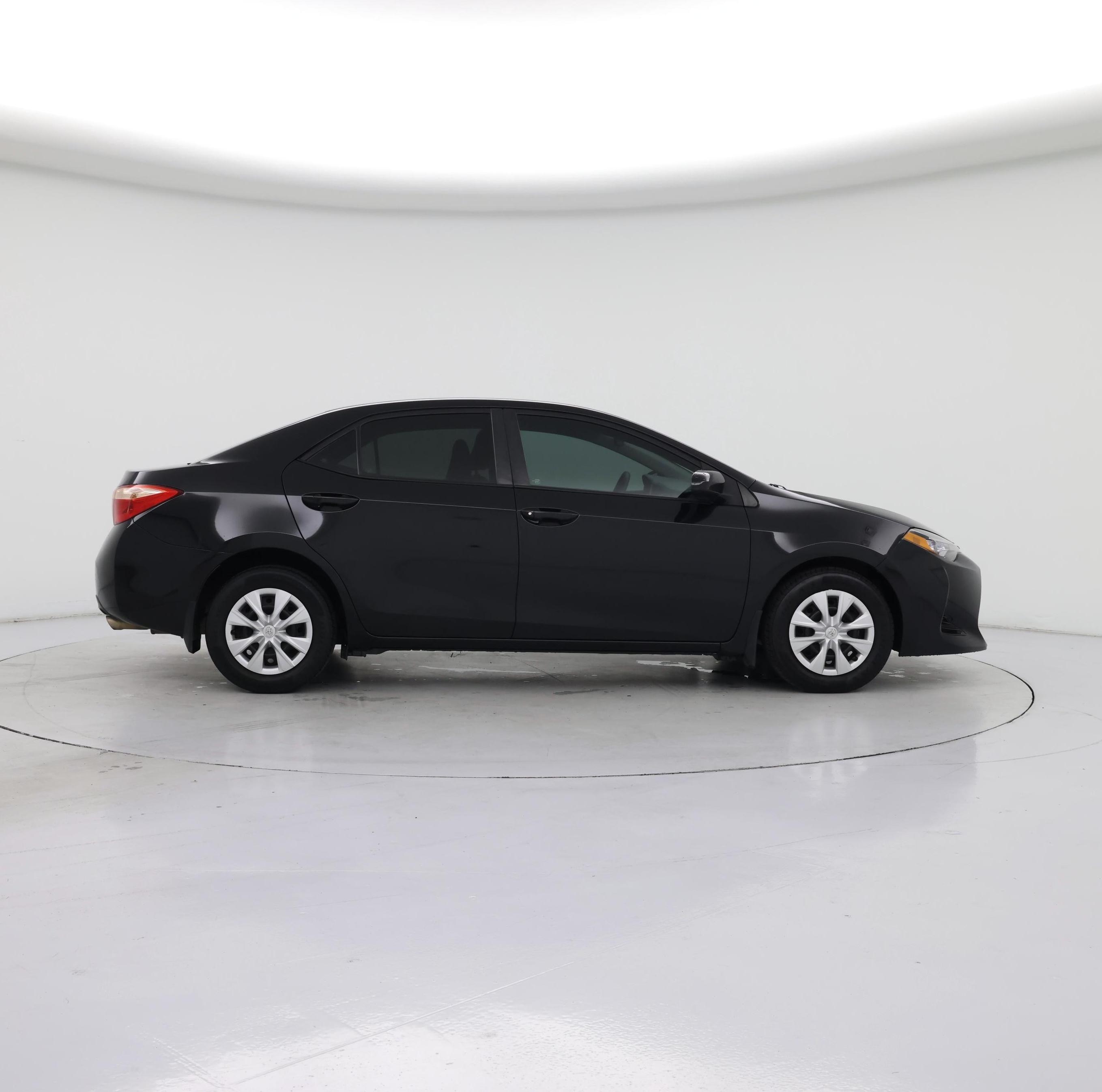 Thumbnail: 2017 Toyota Corolla - 7