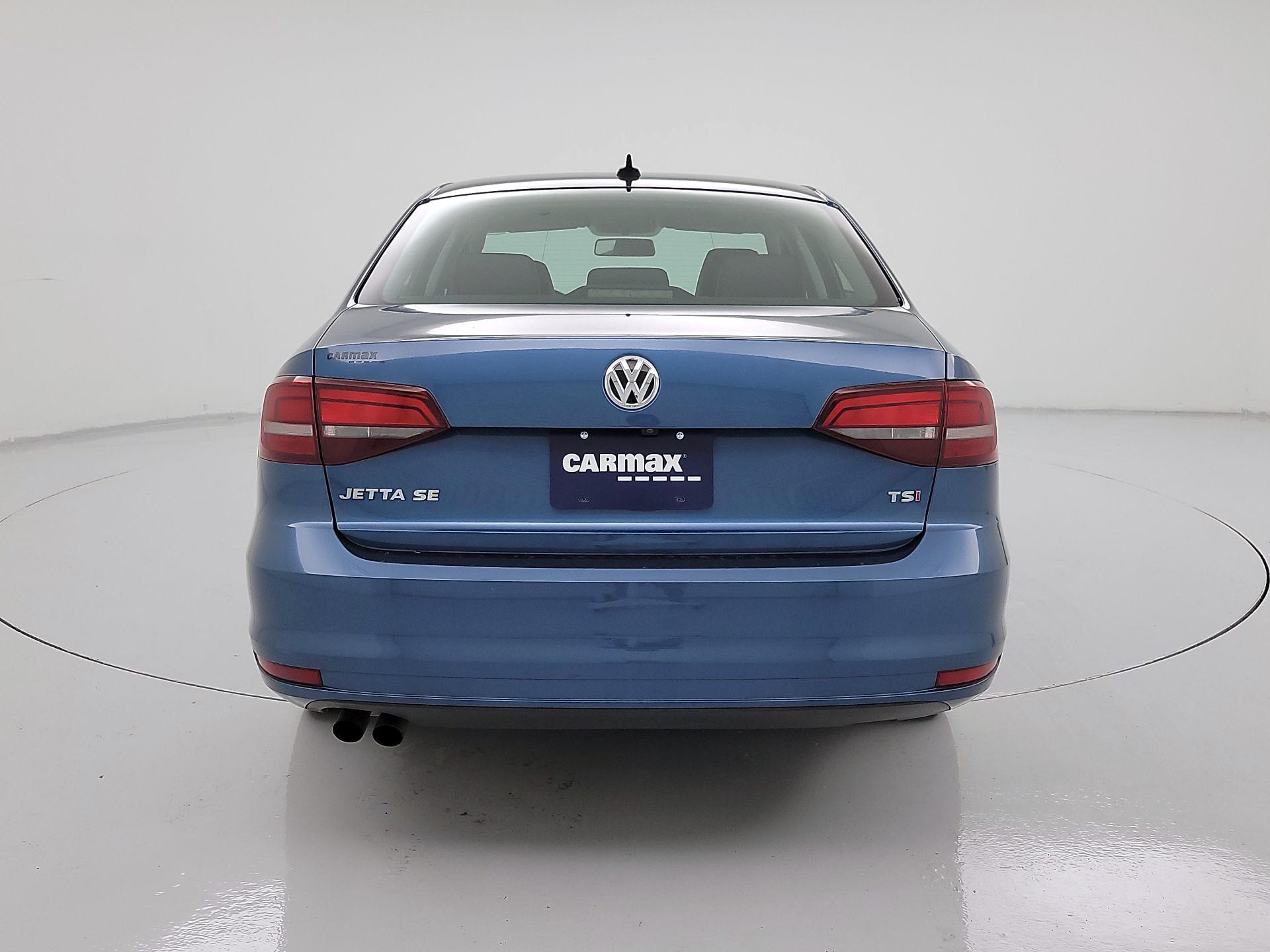 Thumbnail: 2017 Volkswagen Jetta - 6