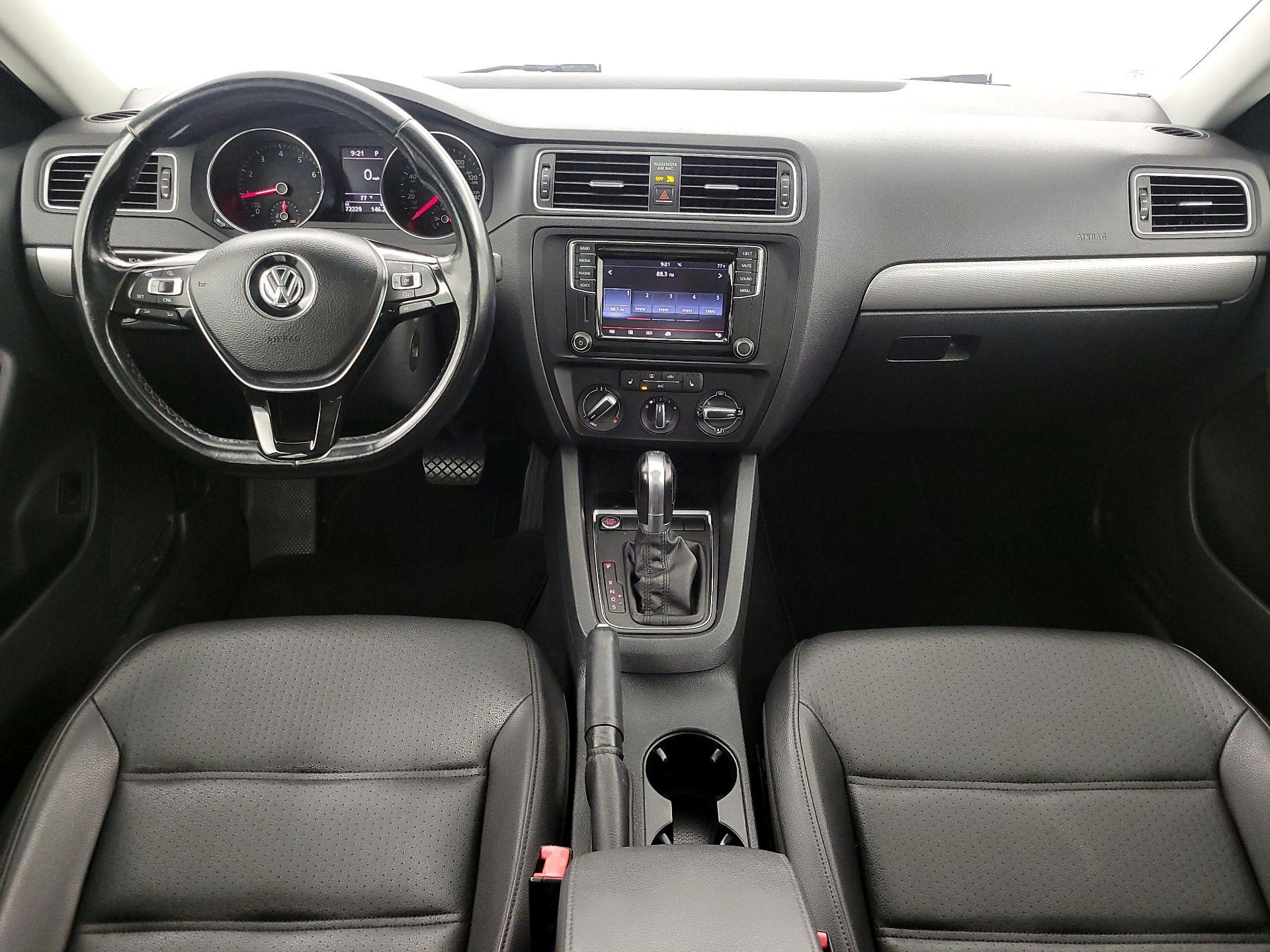 Thumbnail: 2017 Volkswagen Jetta - 8