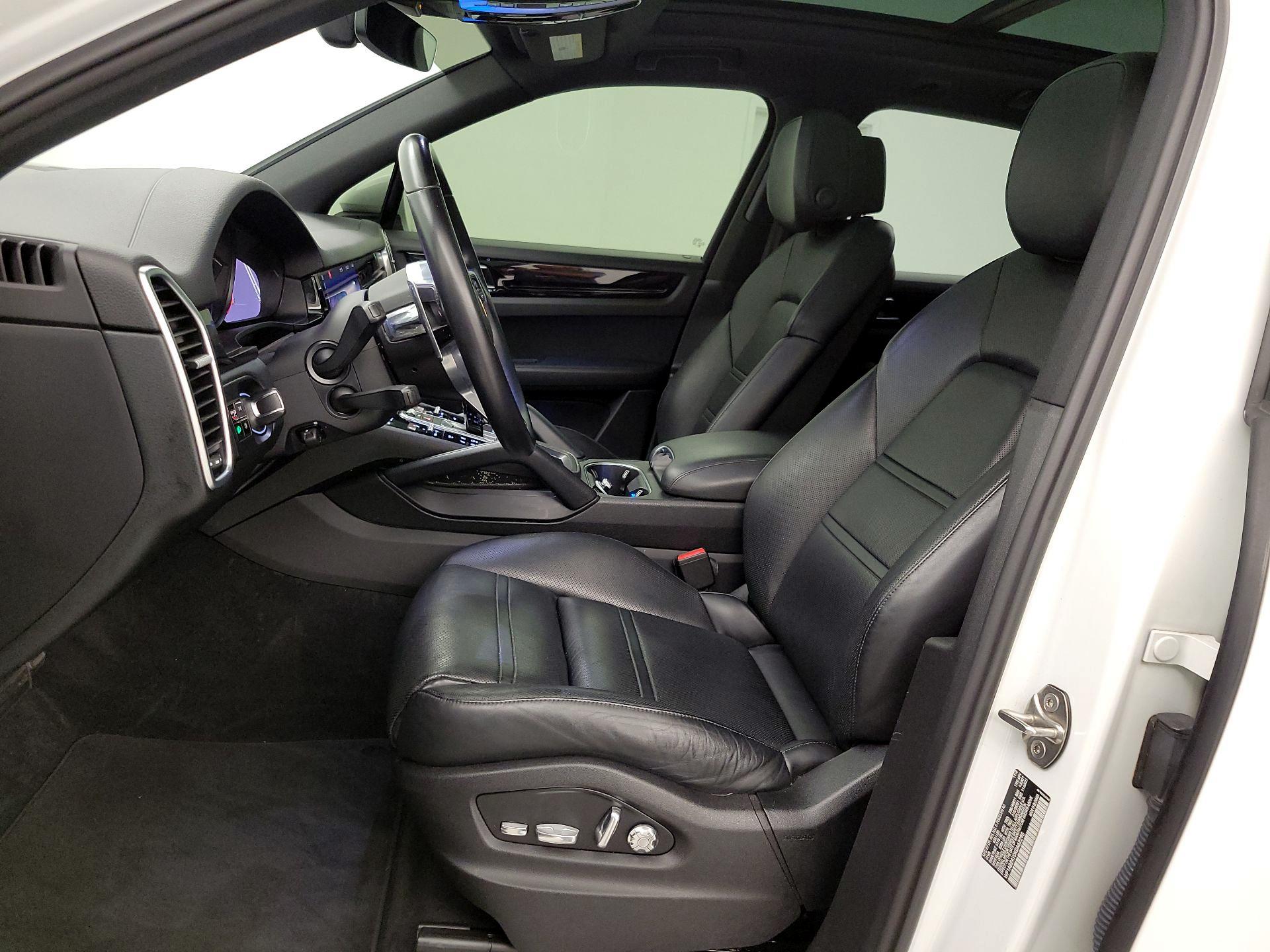 Thumbnail: 2019 Porsche Cayenne - 11