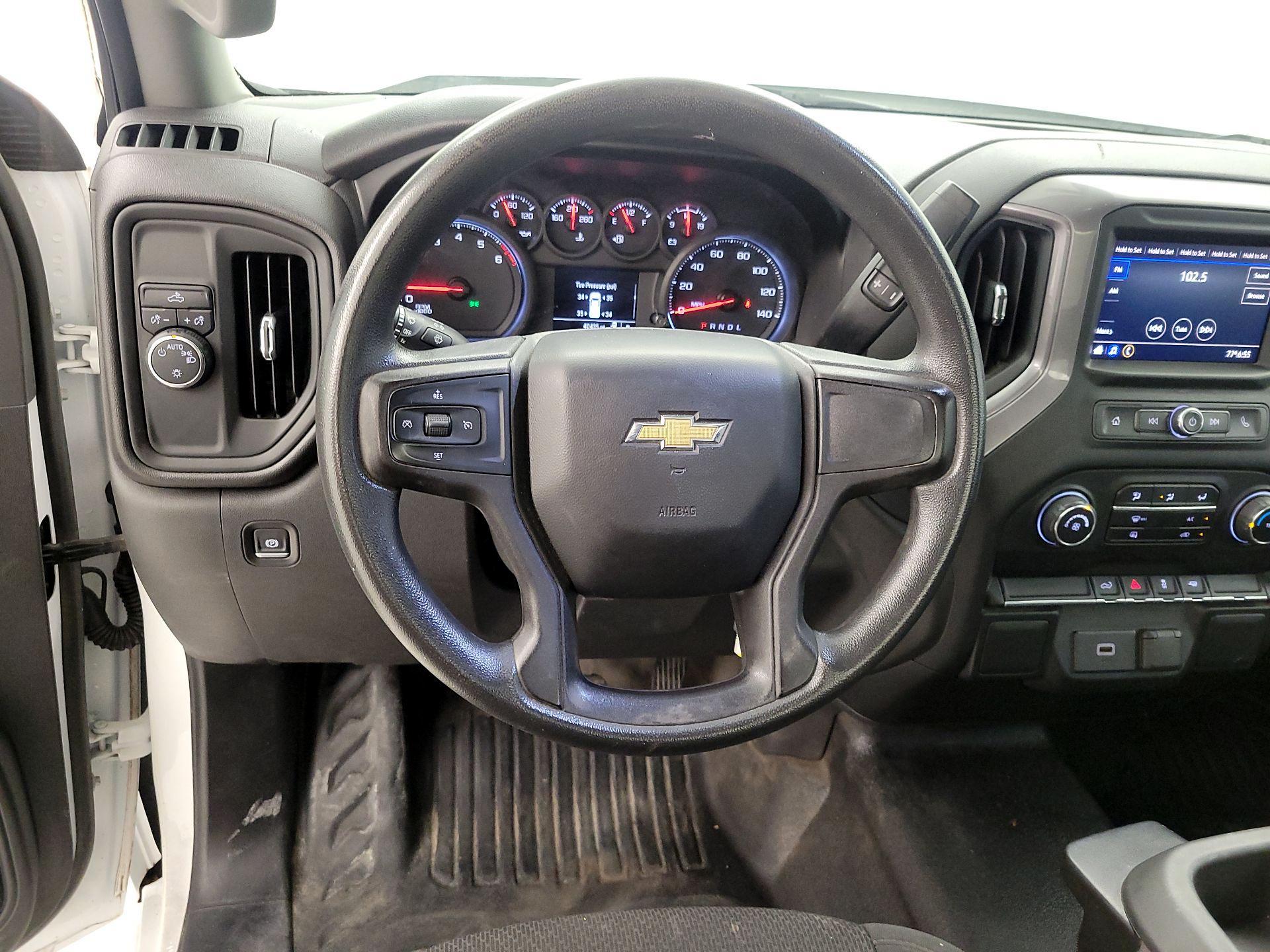 Thumbnail: 2020 Chevrolet Silverado 1500 - 10