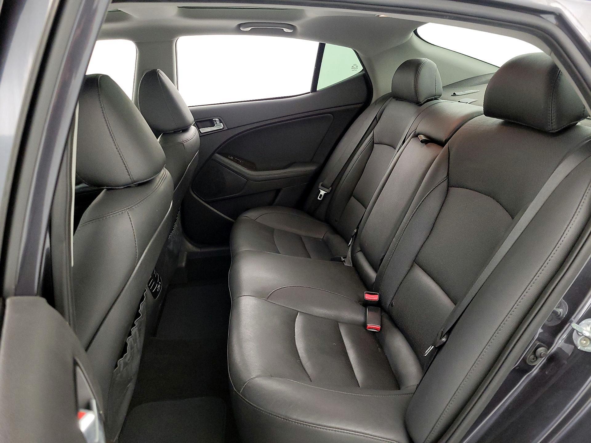 Thumbnail: 2015 Kia Optima - 18