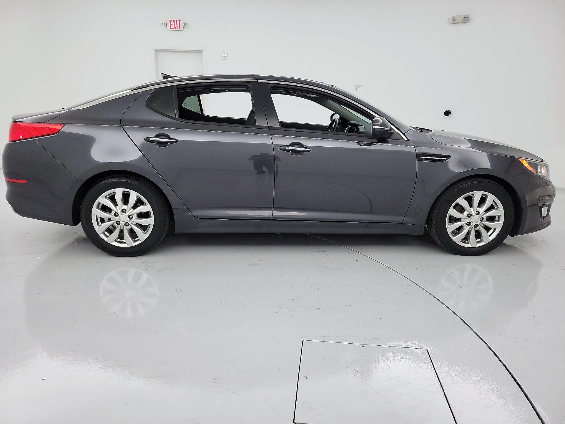 Thumbnail: 2015 Kia Optima - 4