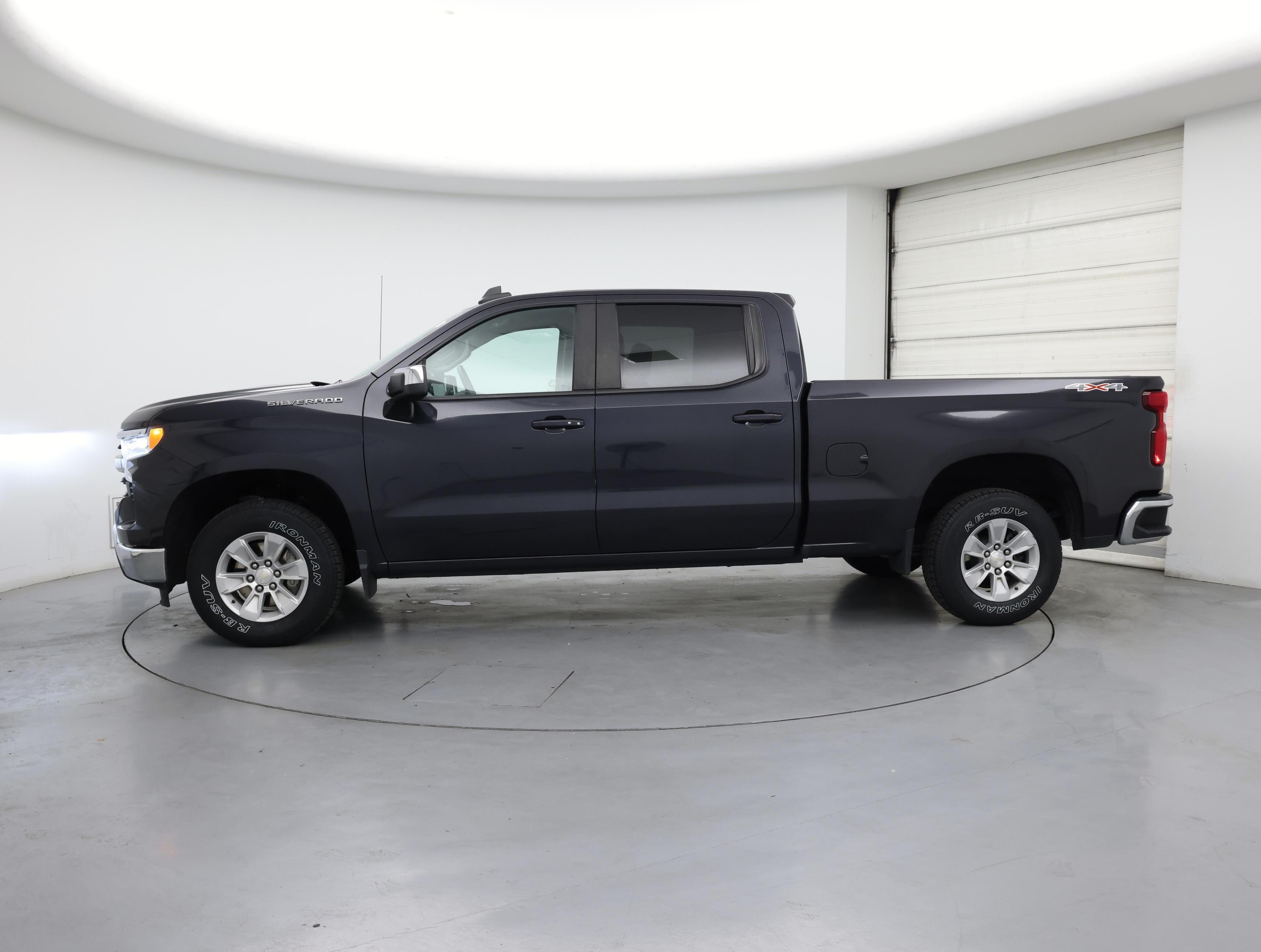 Thumbnail: 2023 Chevrolet Silverado 1500 - 3