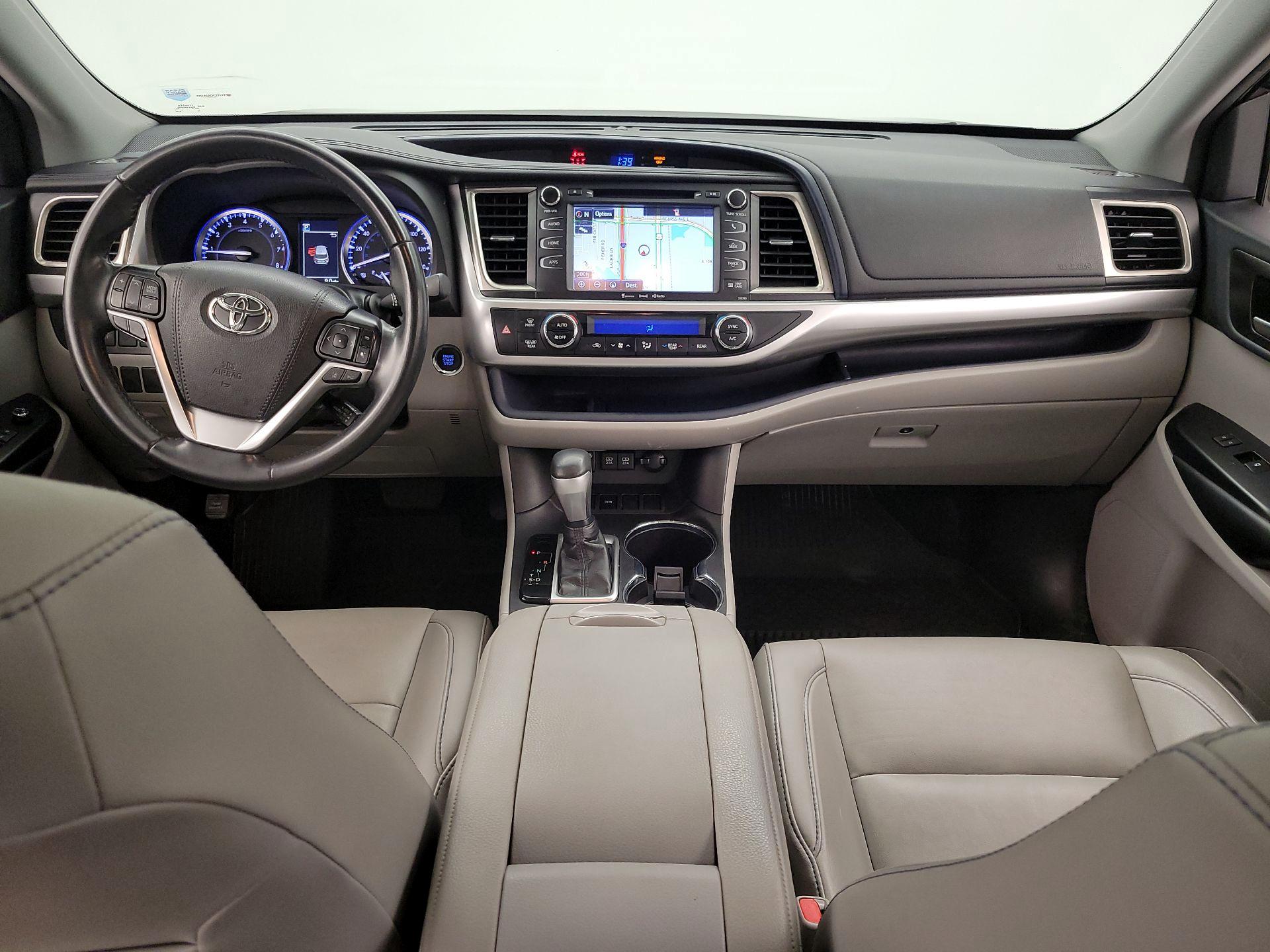 Thumbnail: 2019 Toyota Highlander - 9