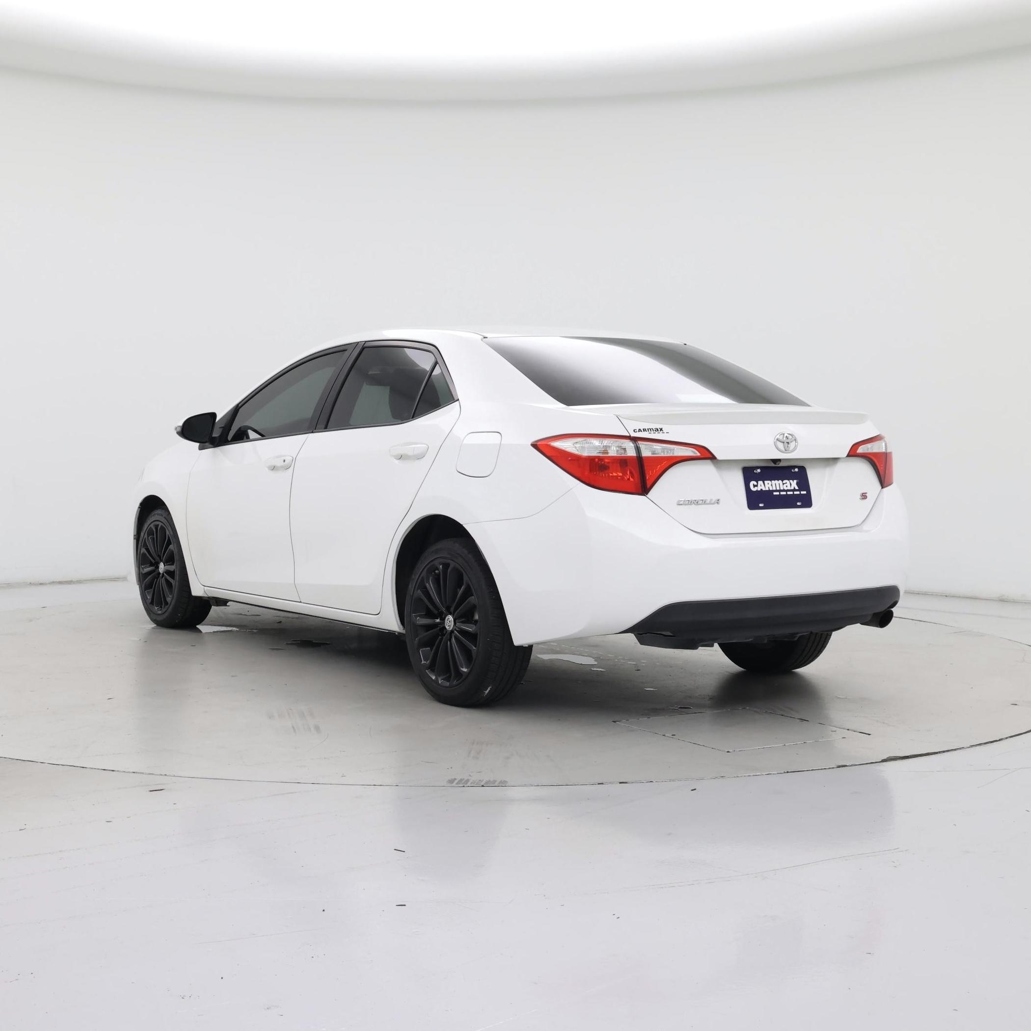 Thumbnail: 2015 Toyota Corolla - 2