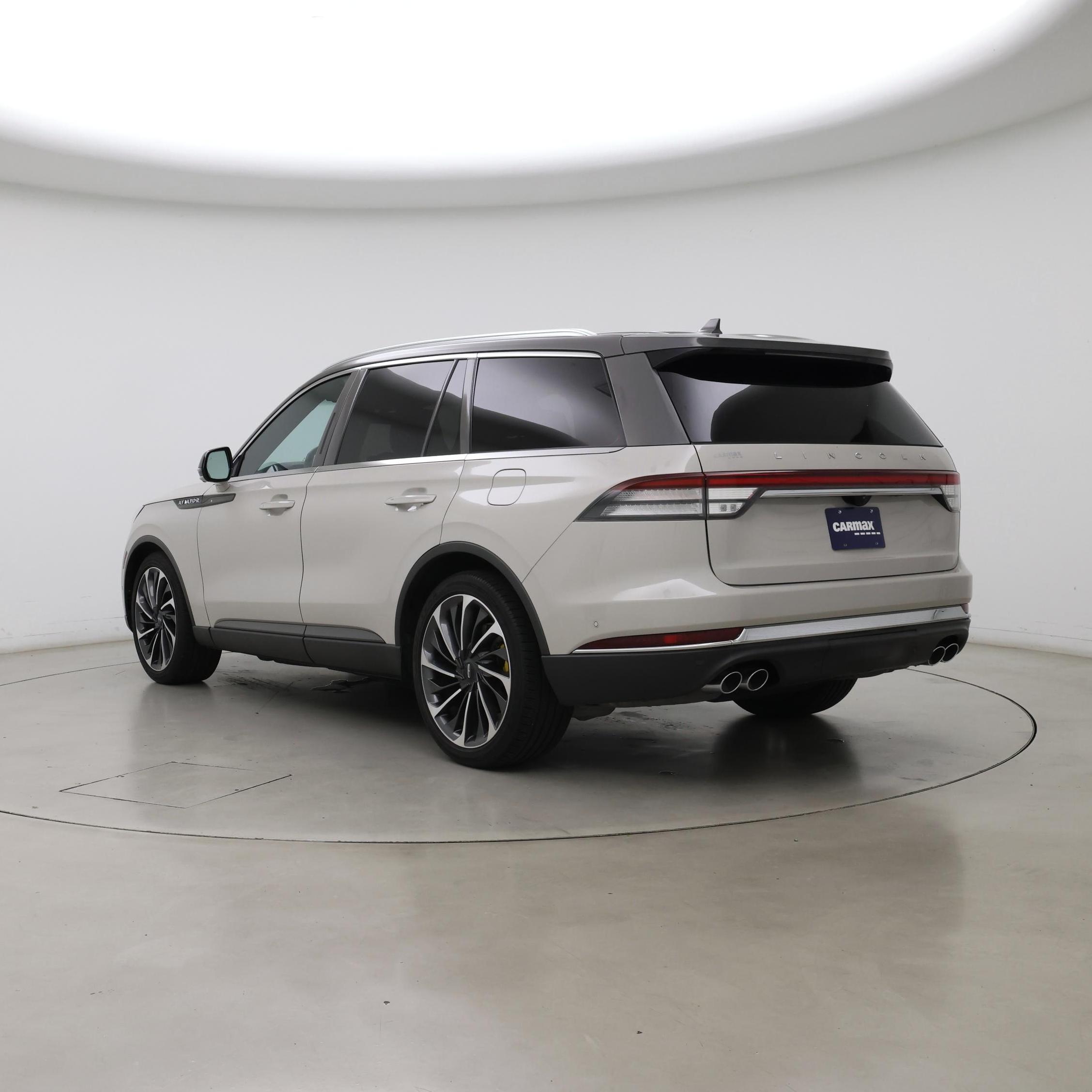 Thumbnail: 2020 Lincoln Aviator - 2